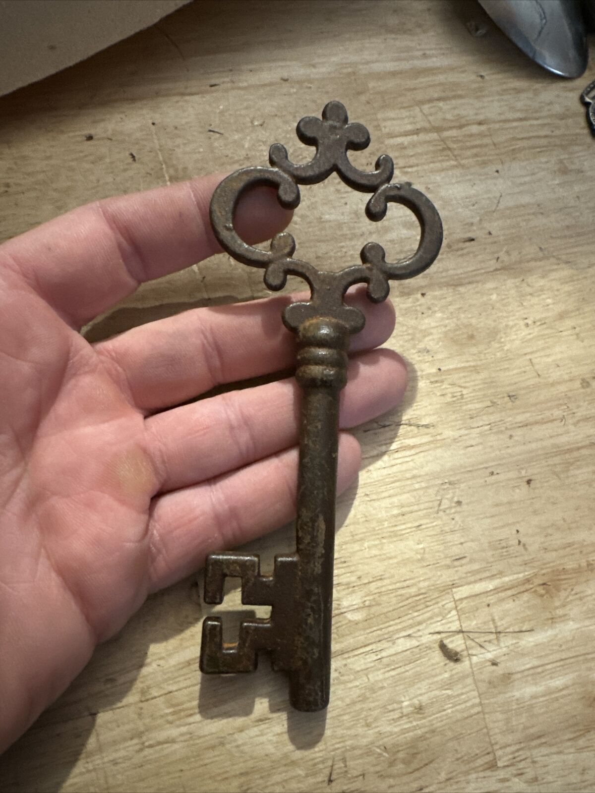 Victorian Castle Key Door Cast Iron Skeleton Collector Patina Cathedral METAL