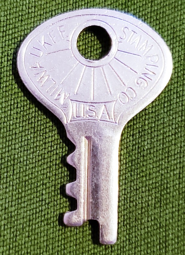Vintage Key #183C Vintage Key #183C