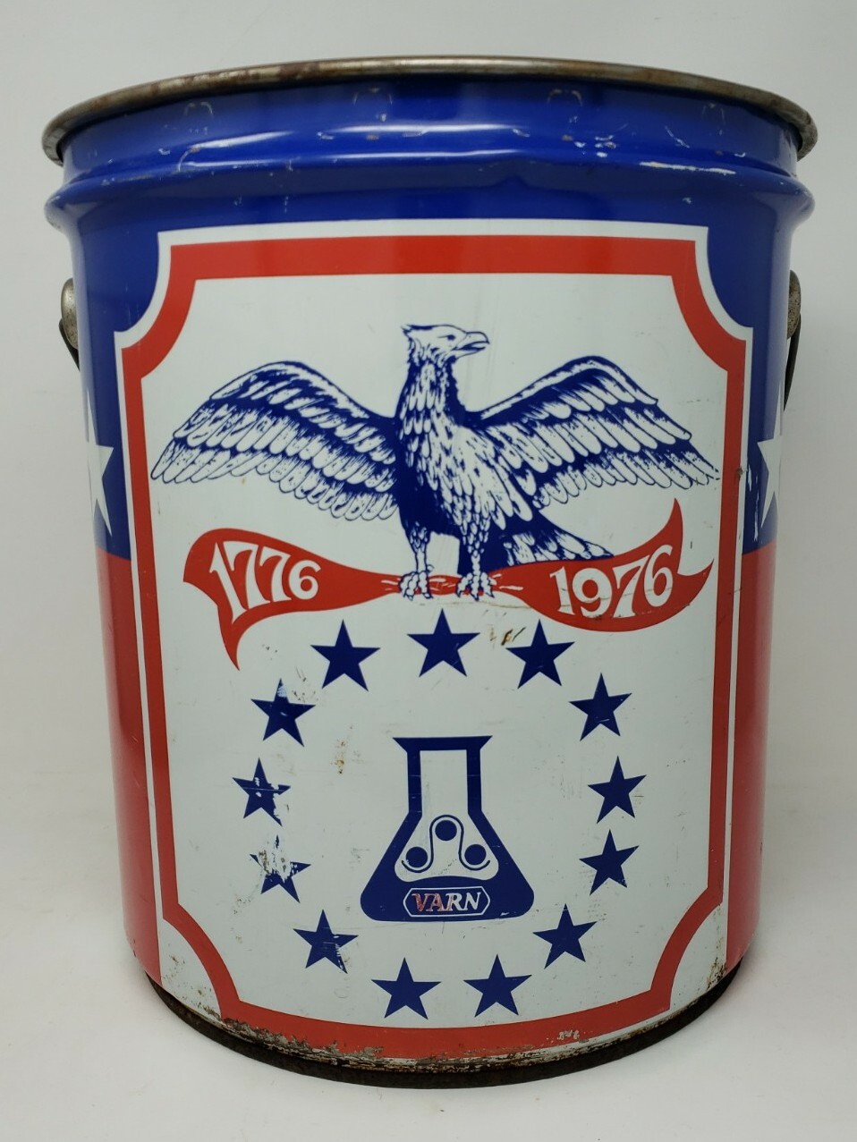 Vtg 1976 5 Gal BICENTENNIAL Pail Can Stars Stripes Red White Blue COOL TRASH CAN