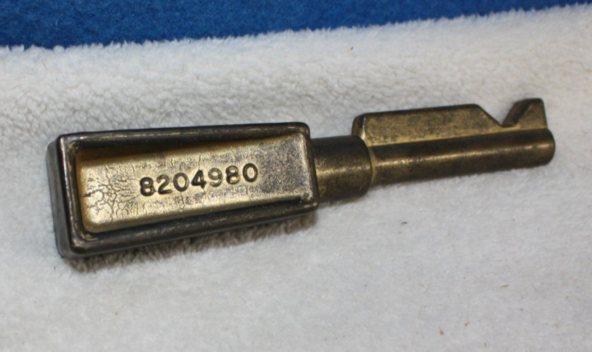 Vintage Aurora heavy solid brass train locomotive reverser handle 820498 Vintage Aurora heavy solid brass train locomotive reverser handle 820498