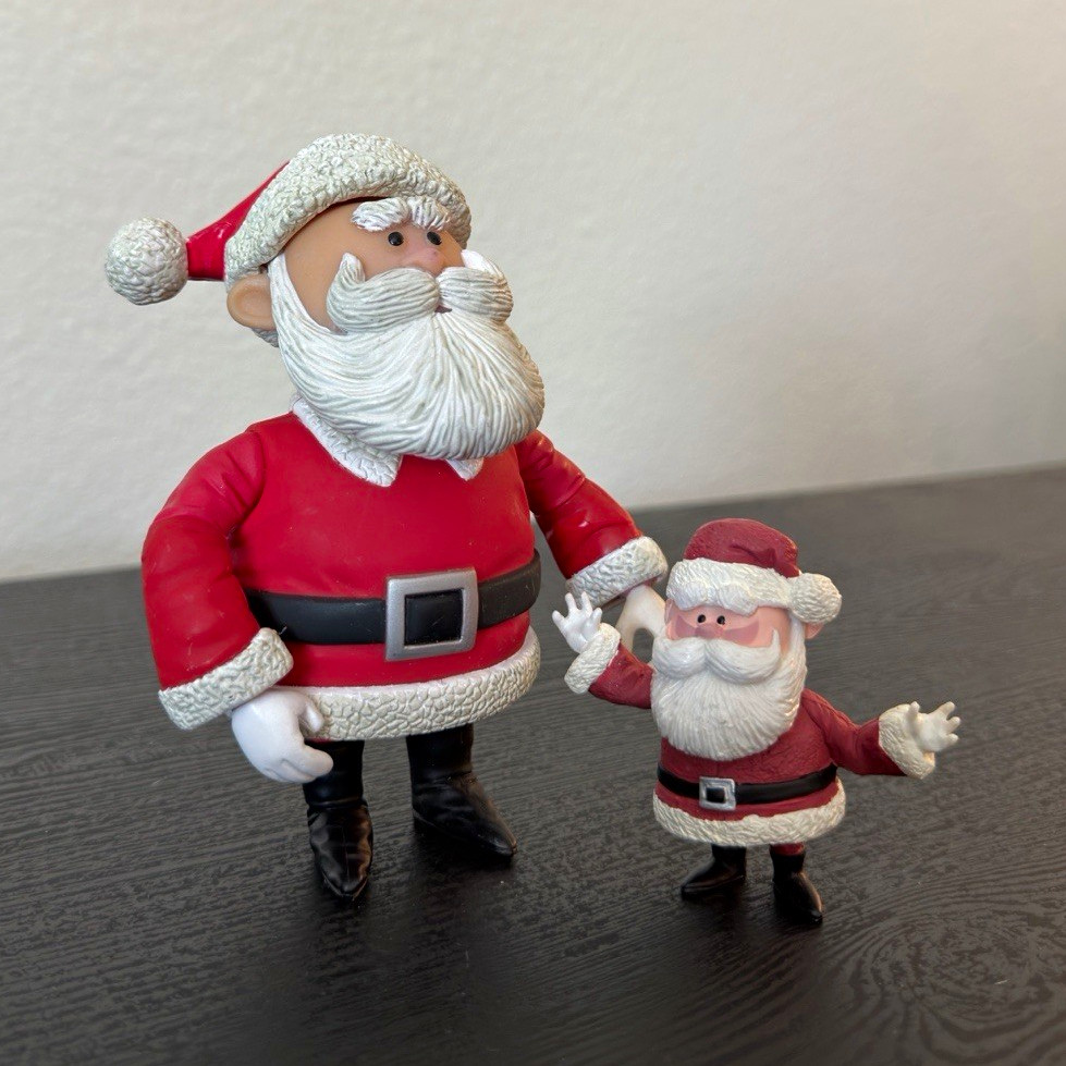 RUDOLPH 2001 SANTA CLAUS ISLAND MISFIT TOYS PLAYING CHRISTMAS MANTIS