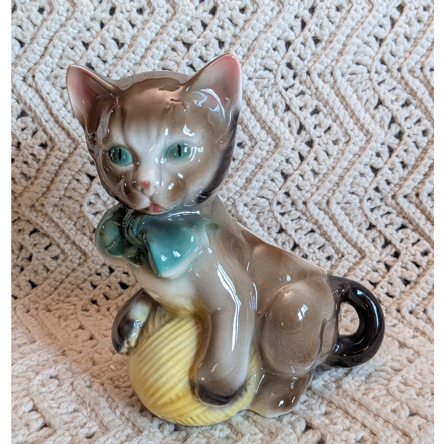 Vintage Royal Copley Cat with Ball of Yarn Ceramic Planter Brown Teal Bow Vintage Royal Copley Cat with Ball of Yarn Ceramic Planter Brown Teal Bow
