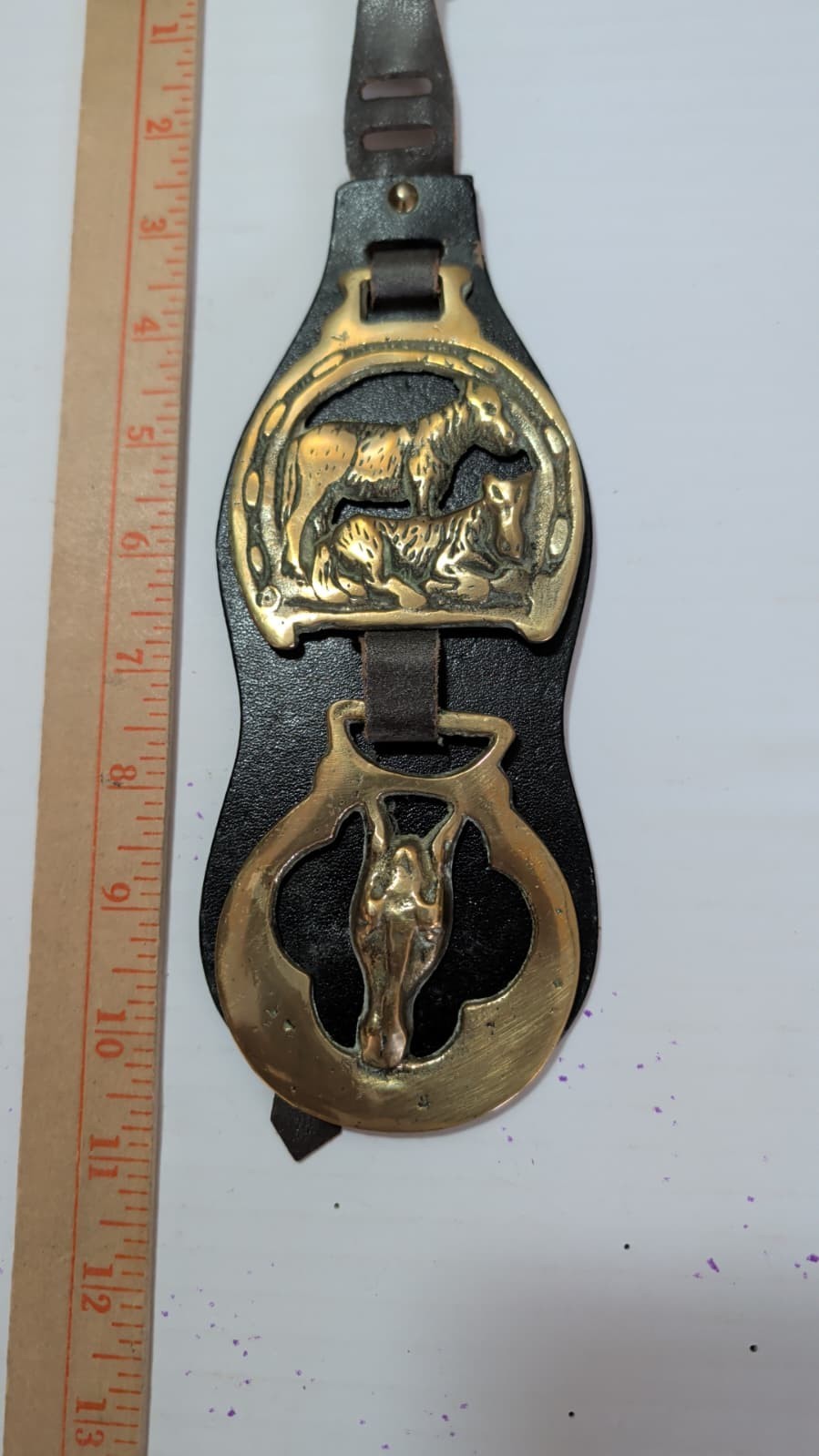 Horse Brass Leather Strap Antique From England 3 HORSE Brasses 10\ Horse Brass Leather Strap Antique From England 3 HORSE Brasses 10\