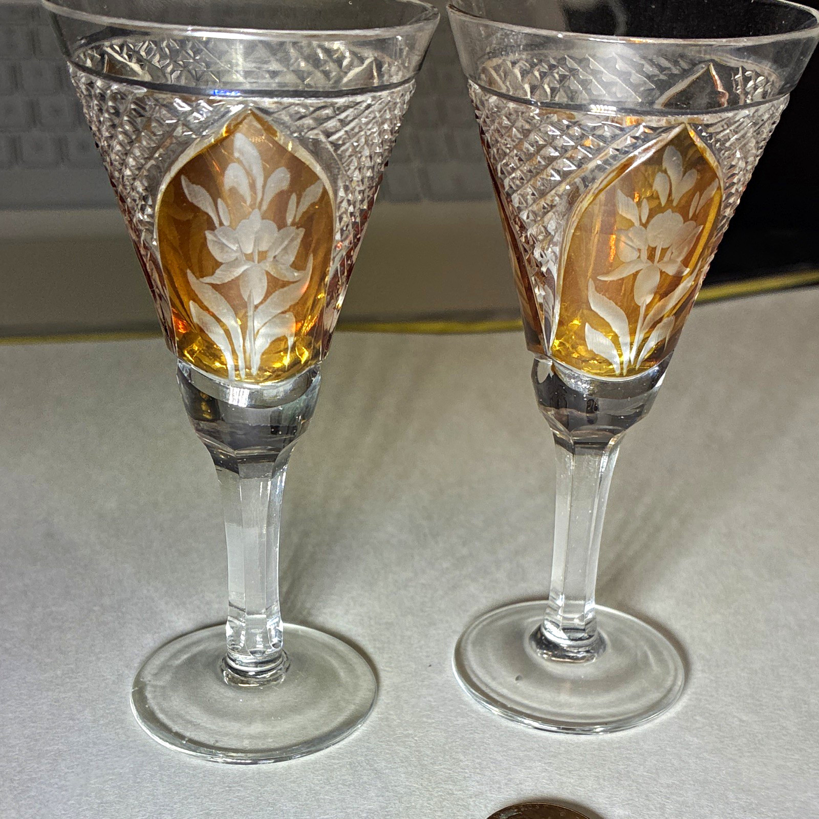 ✨ PAIR VINTAGE BOHEMIAN AMBER CUT  CLEAR CRYSTAL FLORAL ETCHED CORDIAL GLASSES ✨