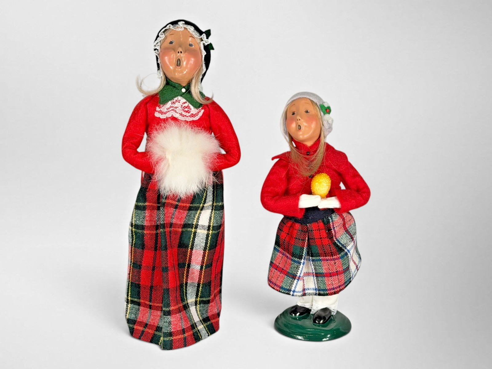 Byers Choice The Carolers Christmas Figures Lot of 2 1993 1999 Vintage Plaid