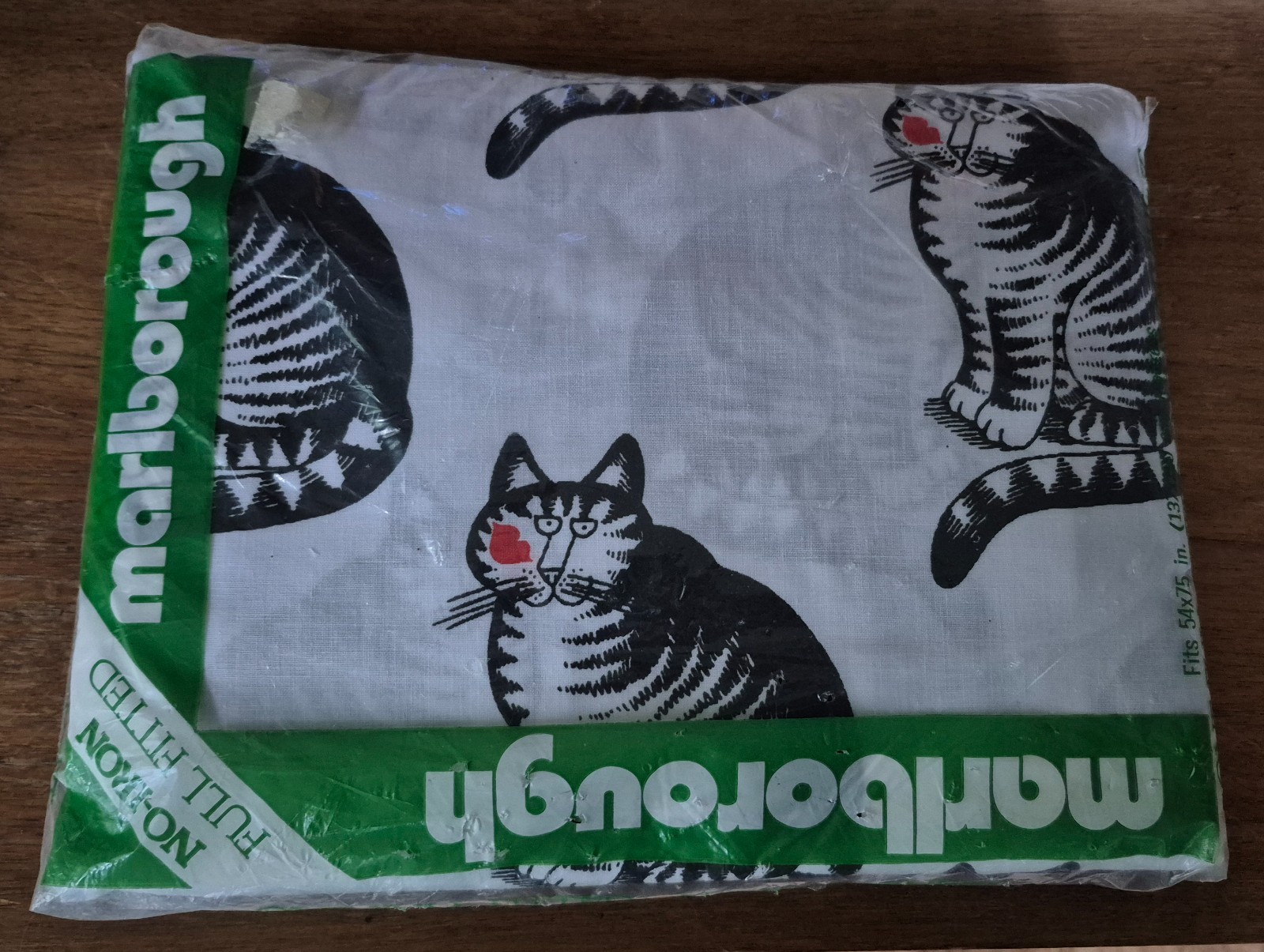 Vintage B. Kliban cat kiss Marlborough NOS