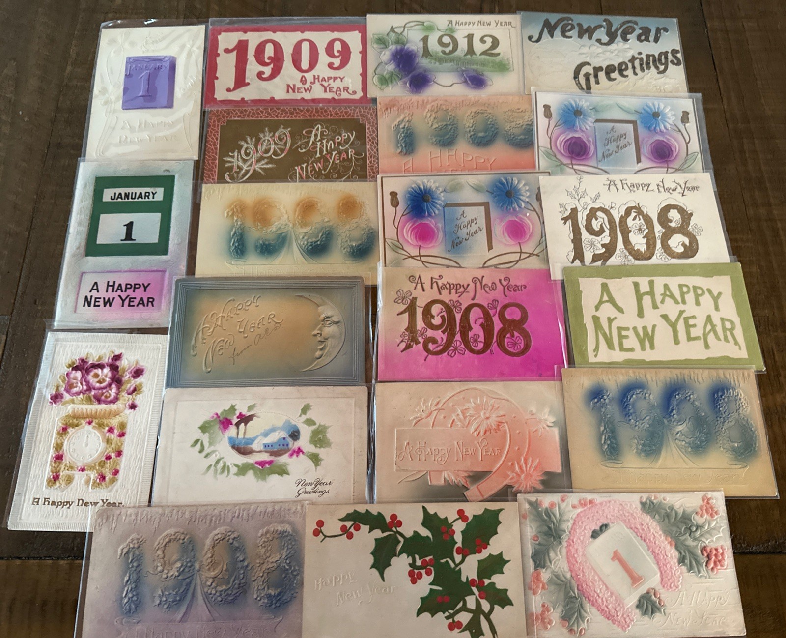 ~Lot of 21 Antique NEW YEAR\'S~AIRBRUSHED~Velvet~1900\'s~Postcards-in sleeves~r492