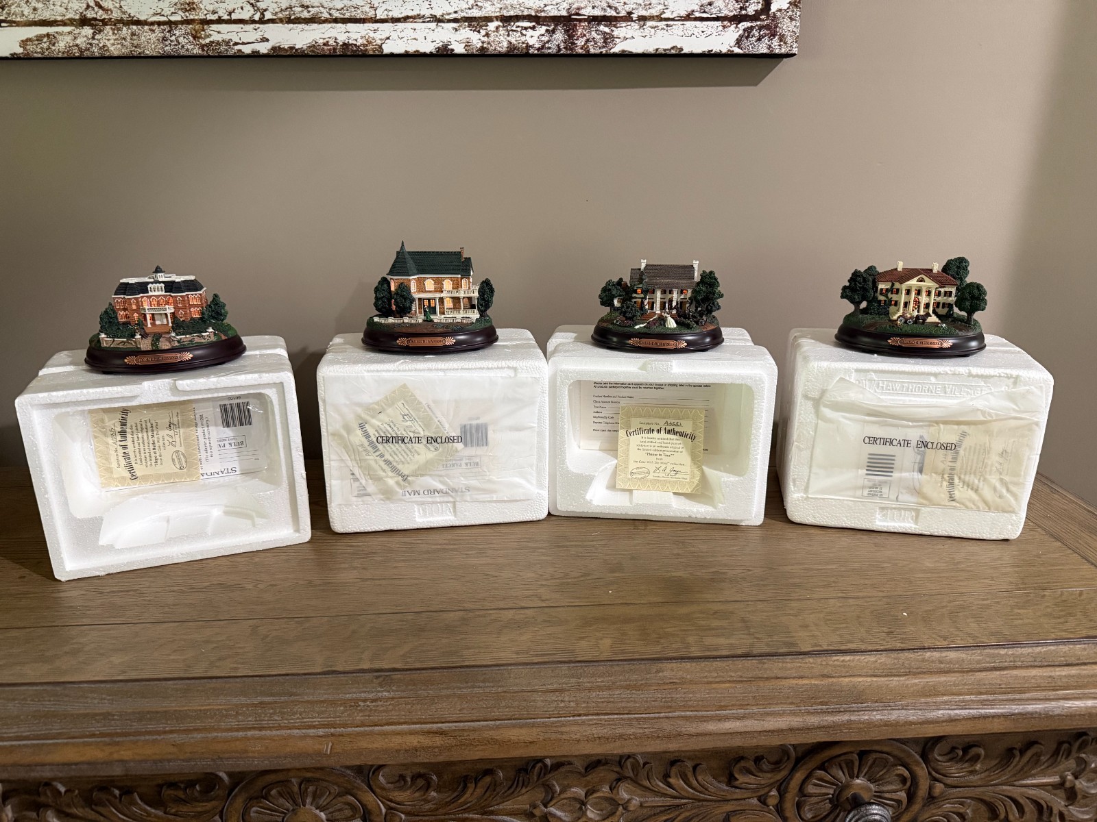 GONE WITH THE WIND HAWTHORN HOUSES - ILLUMINATED  LOT of 4