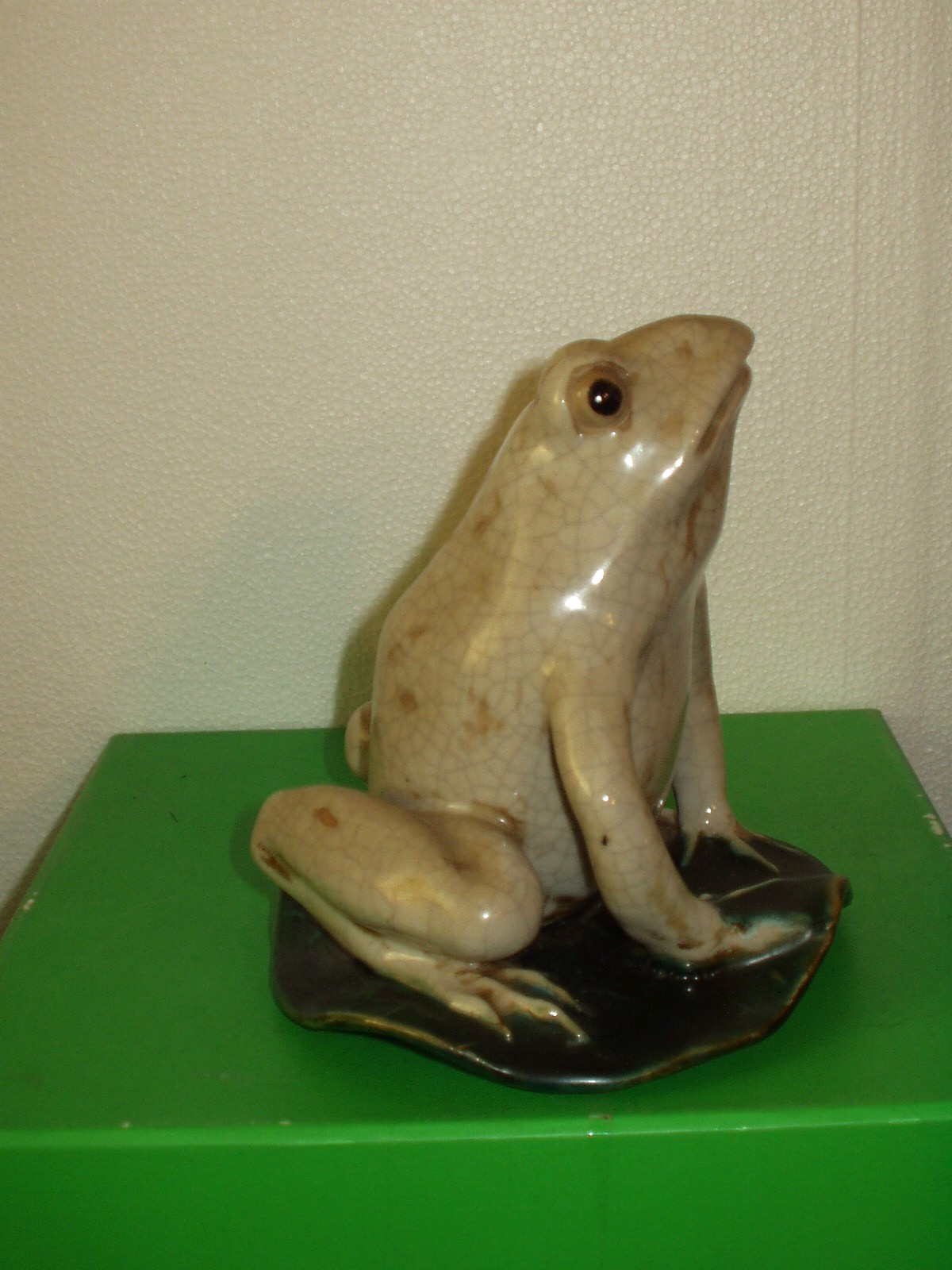Large & Heavy Frog Toad Pottery Ceramic Garden - Intentional Crackle -  7\