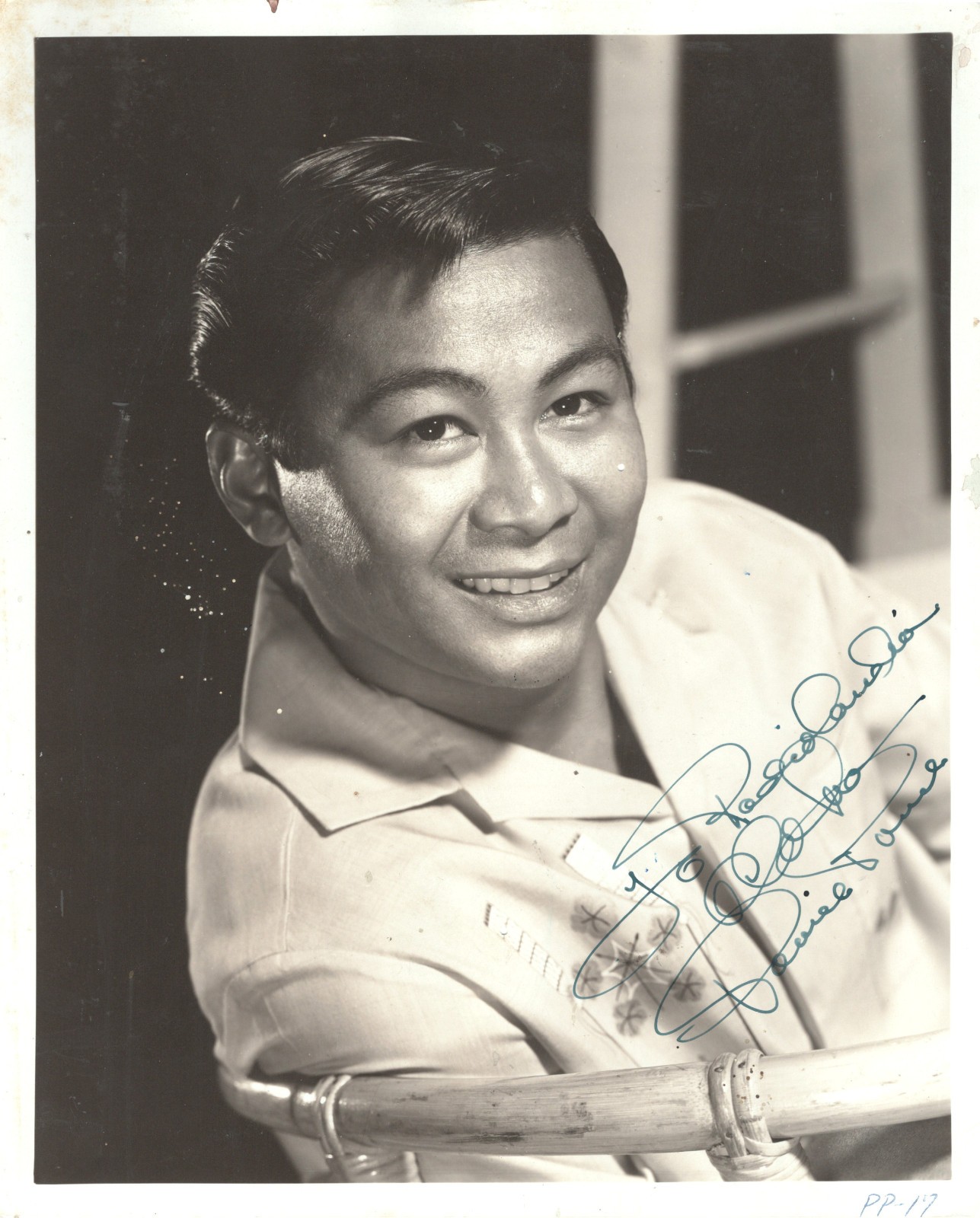 HAWAIIAN ACTOR, COMEDIAN MUSICIAN PENCIE PONCE, SIGNED VINTAGE STUDIO PHOTO HAWAIIAN ACTOR, COMEDIAN MUSICIAN PENCIE PONCE, SIGNED VINTAGE STUDIO PHOTO