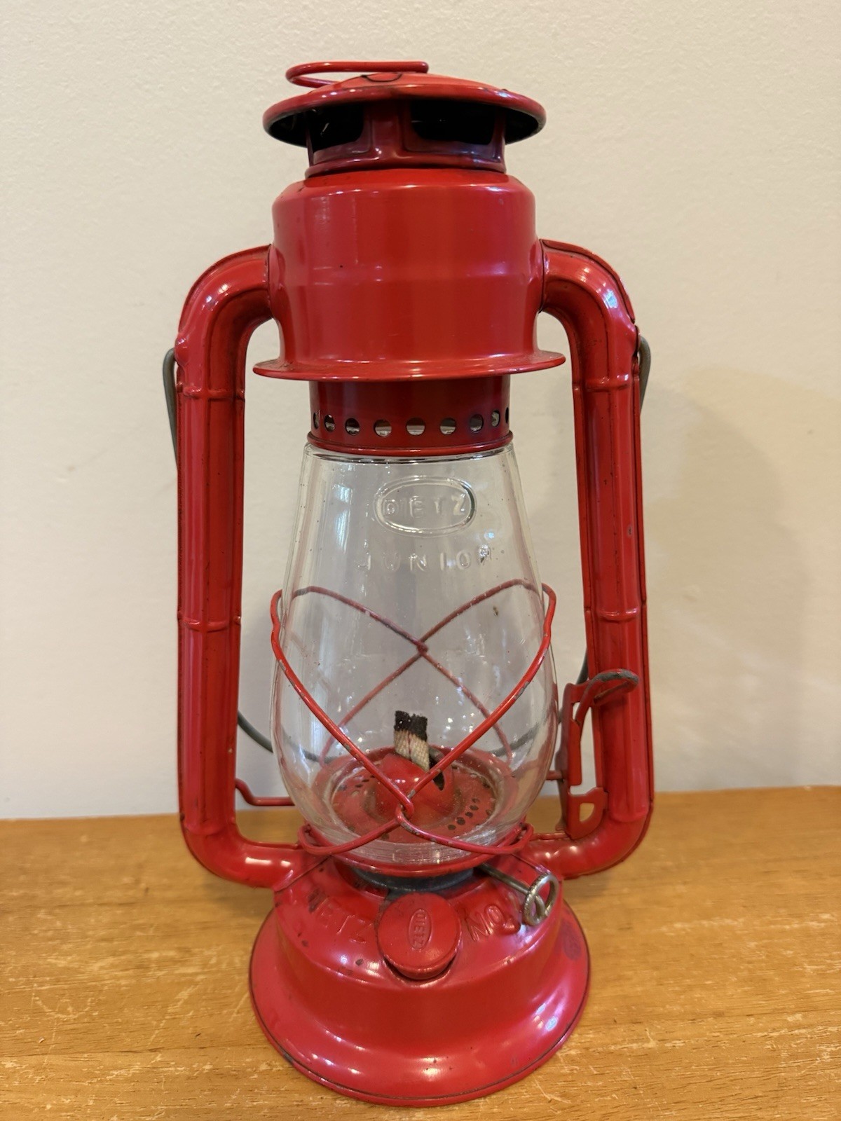 Vintage Dietz Junior No. 20 Kerosene Lantern Red Cold Blast Clear Glass Globe Vintage Dietz Junior No. 20 Kerosene Lantern Red Cold Blast Clear Glass Globe