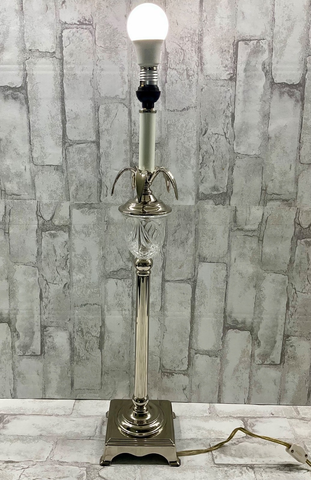 VTG Regency Style Crystal Nickel/Chrome Buffet Candlestick Pineapple Lamp 24.5\' 