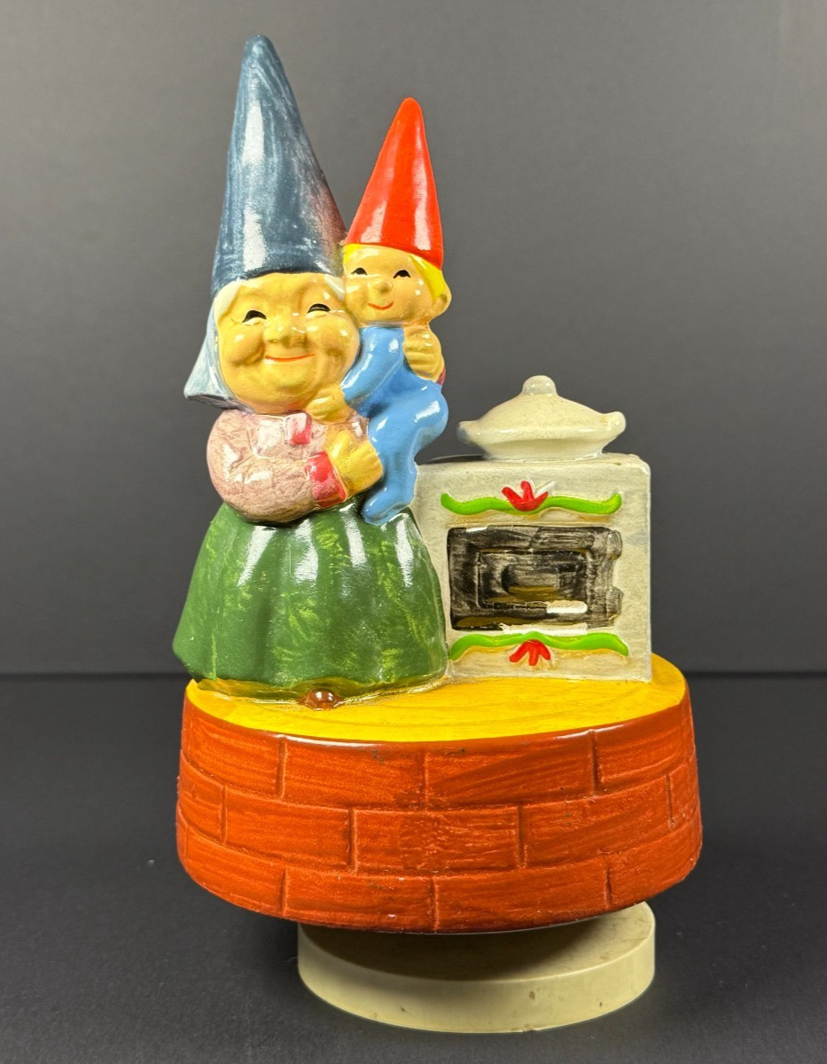 Vintage 1979 Gorham Unieboek Gnome Mother Child Stove Music Box