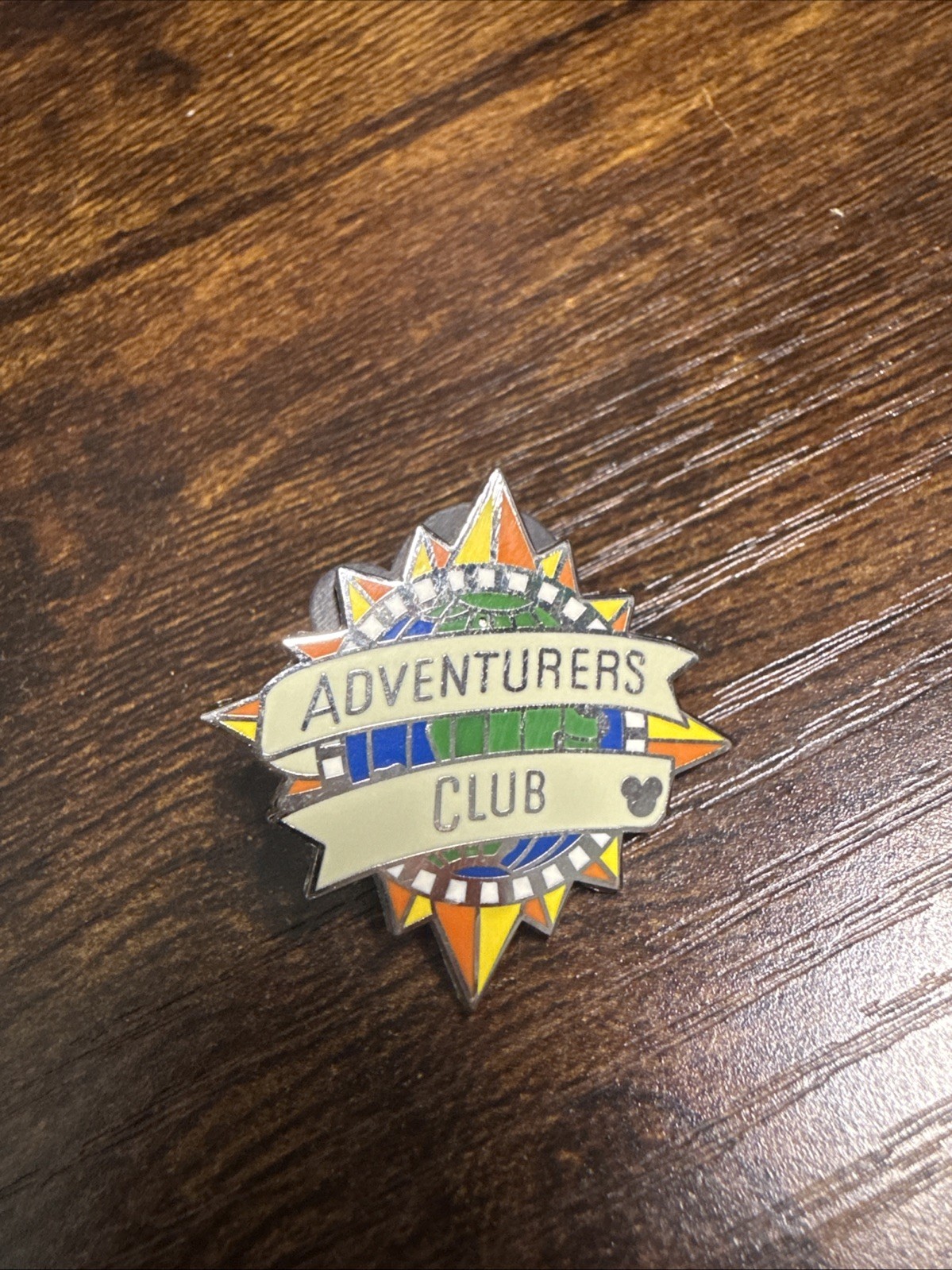 DISNEY WDW 2011 HIDDEN MICKEY RETRO ICONS ADVENTURERS CLUB COMPASS LOGO PIN DISNEY WDW 2011 HIDDEN MICKEY RETRO ICONS ADVENTURERS CLUB COMPASS LOGO PIN