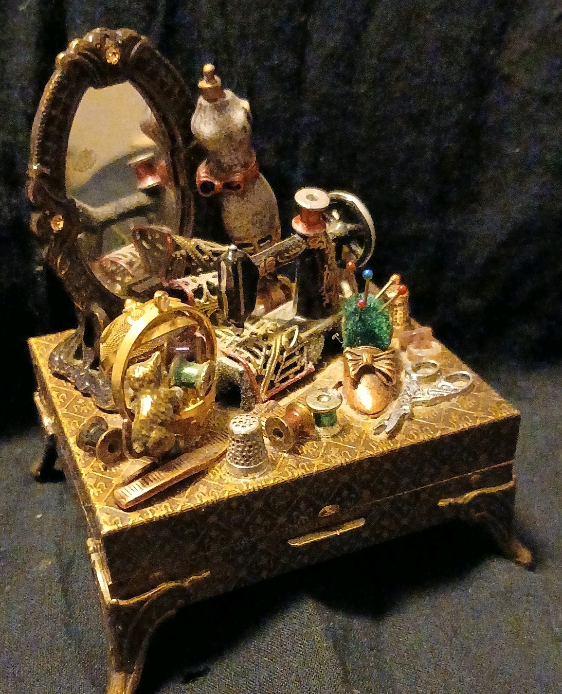 Vntg SWEET ROMANCE Hinged  3D Trinket Box Seamstress Sewing Table Brass Small