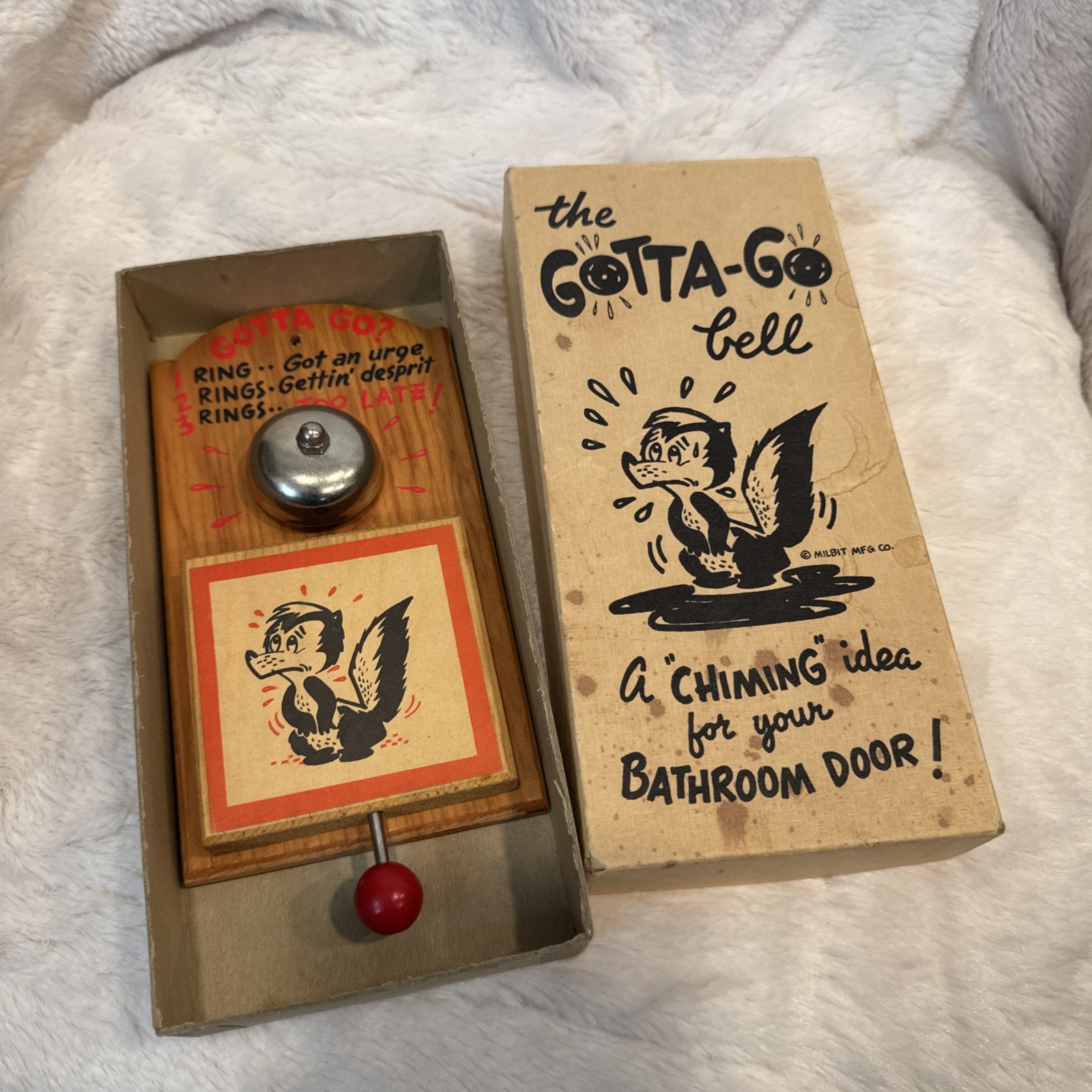 Novelty Skunk “Gotta Go?” Wall Mountable Wood & Metal Desk Bell Plaque