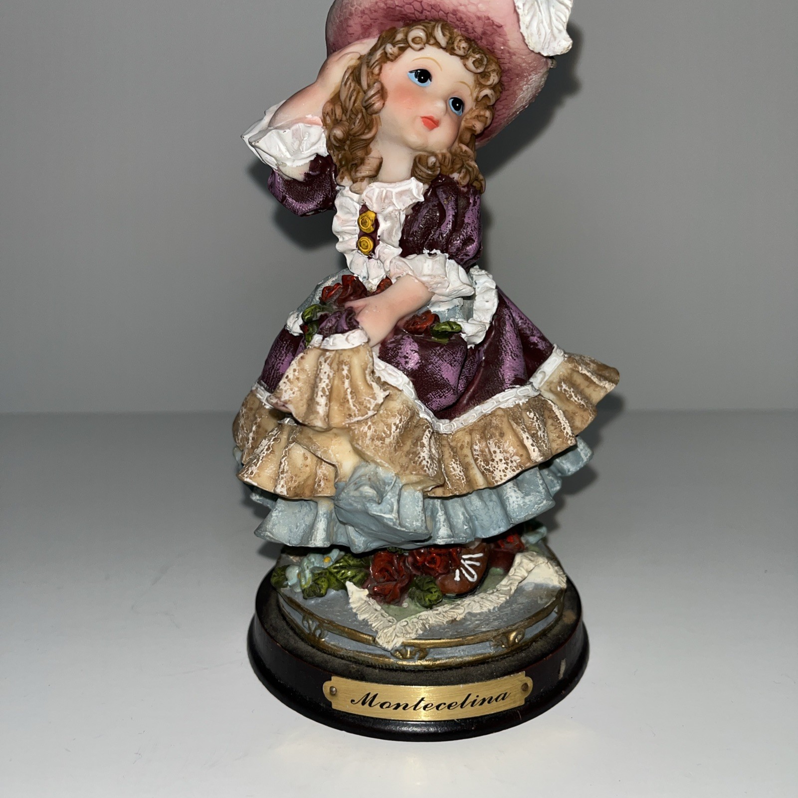 Vintage Figurine Sculpture Statue girl with pink flower hat (Montecelina). Rare