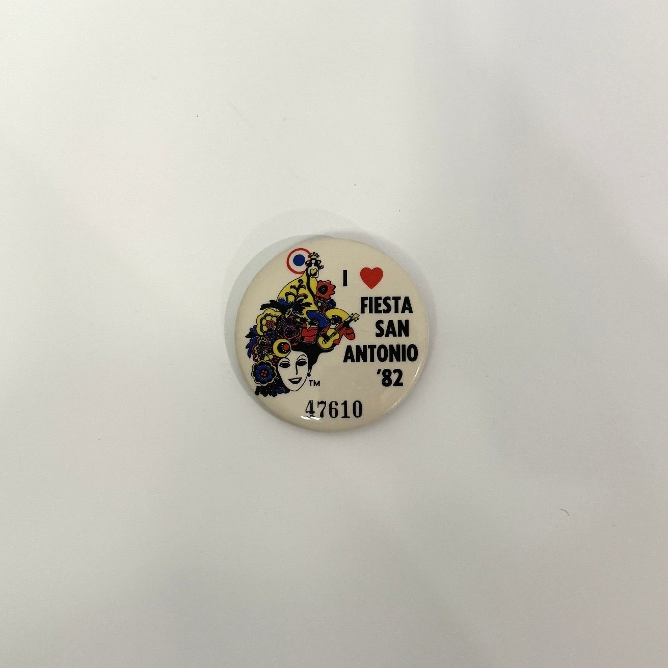 Vintage 1982 Fiesta San Antonio TX Pinback Button I Love Fiesta '82 Texas
