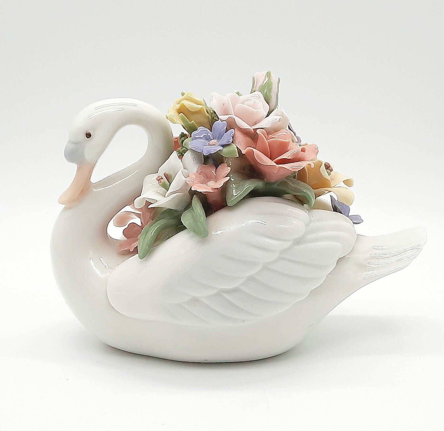 Vtg. Yvonne Halton Porcelain Swan With Flower Bouquet Figurine Signed @1999 Y.H.