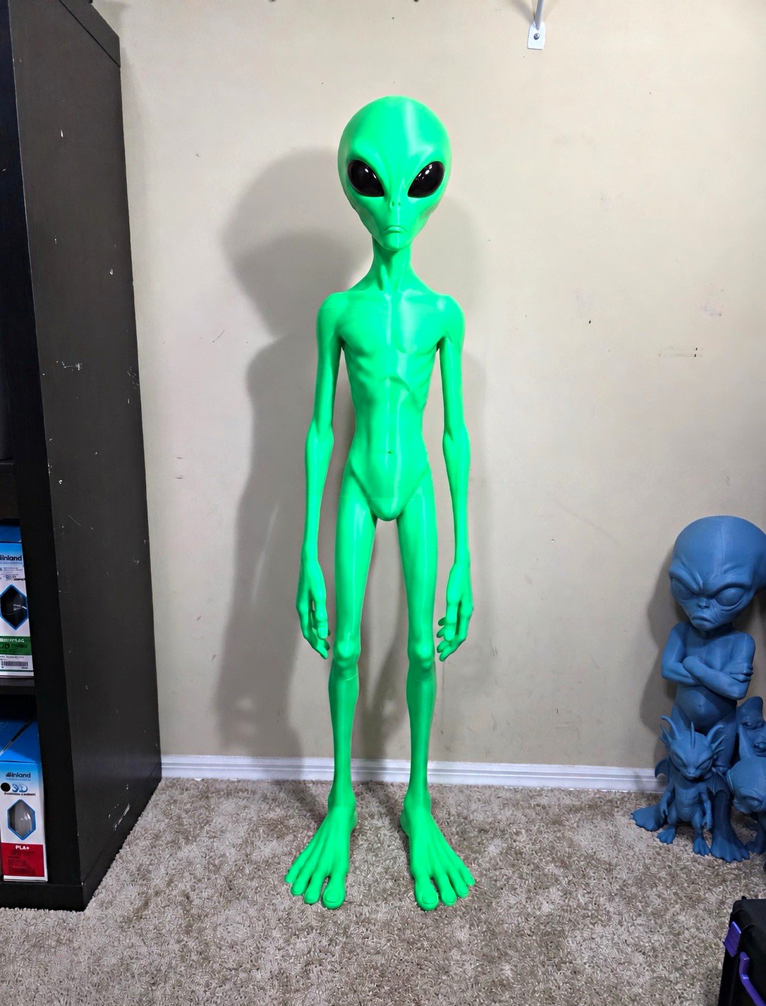 Mad alien leader hovering 4 ft 3 inches tall