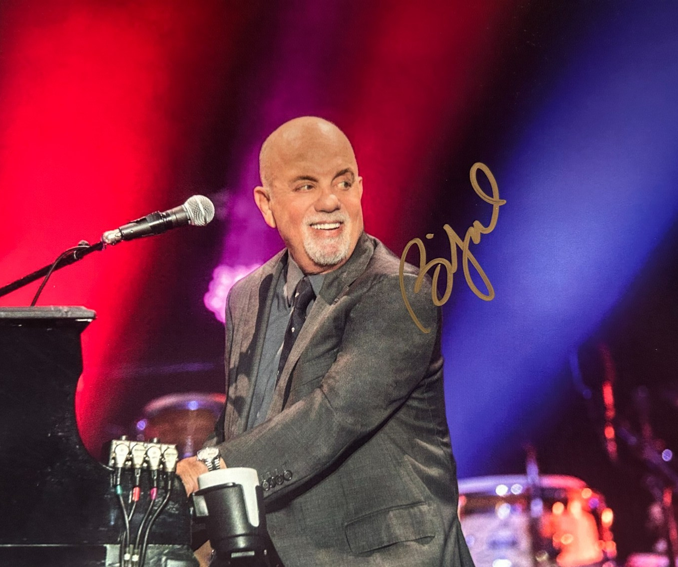 BILLY JOEL (PIANO MAN) Signed 8x10\