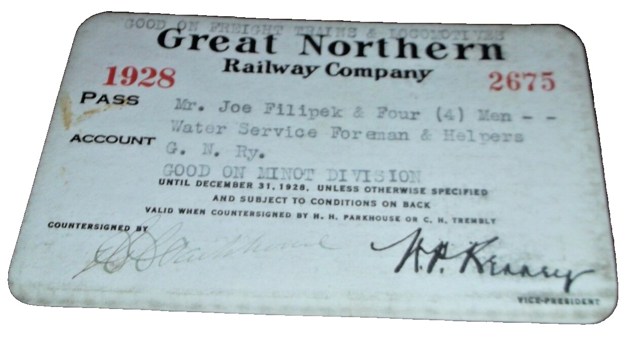 1928 GREAT NORTHERN RAILWAY EMPLOYEE PASS #2675