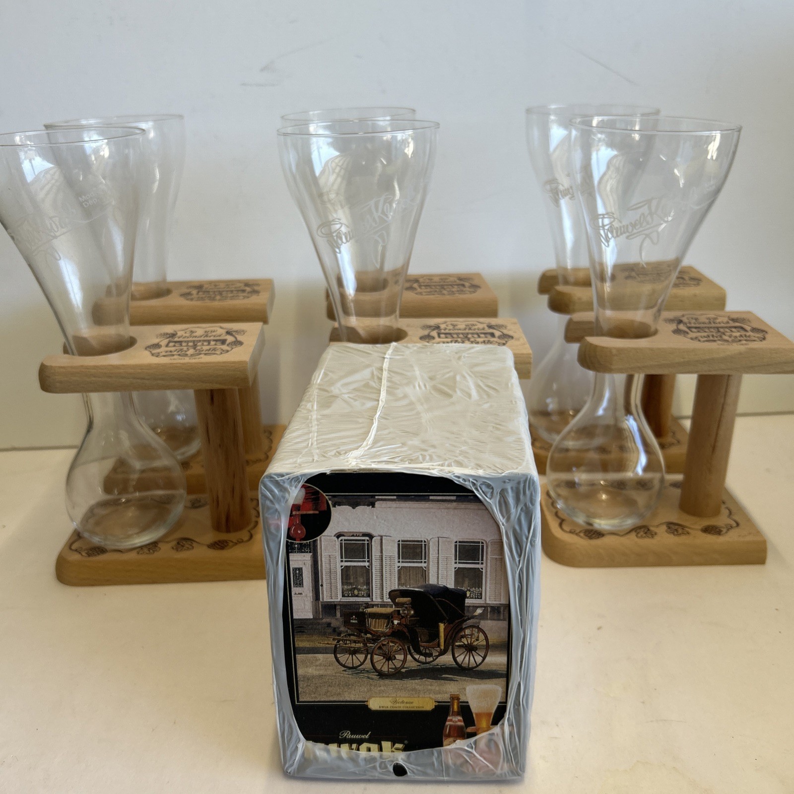 Set Of 6 New Pauwel Kwak Belgian Beer Glasses W/ Wooden Stands New Coasters Set Of 6 New Pauwel Kwak Belgian Beer Glasses W/ Wooden Stands New Coasters