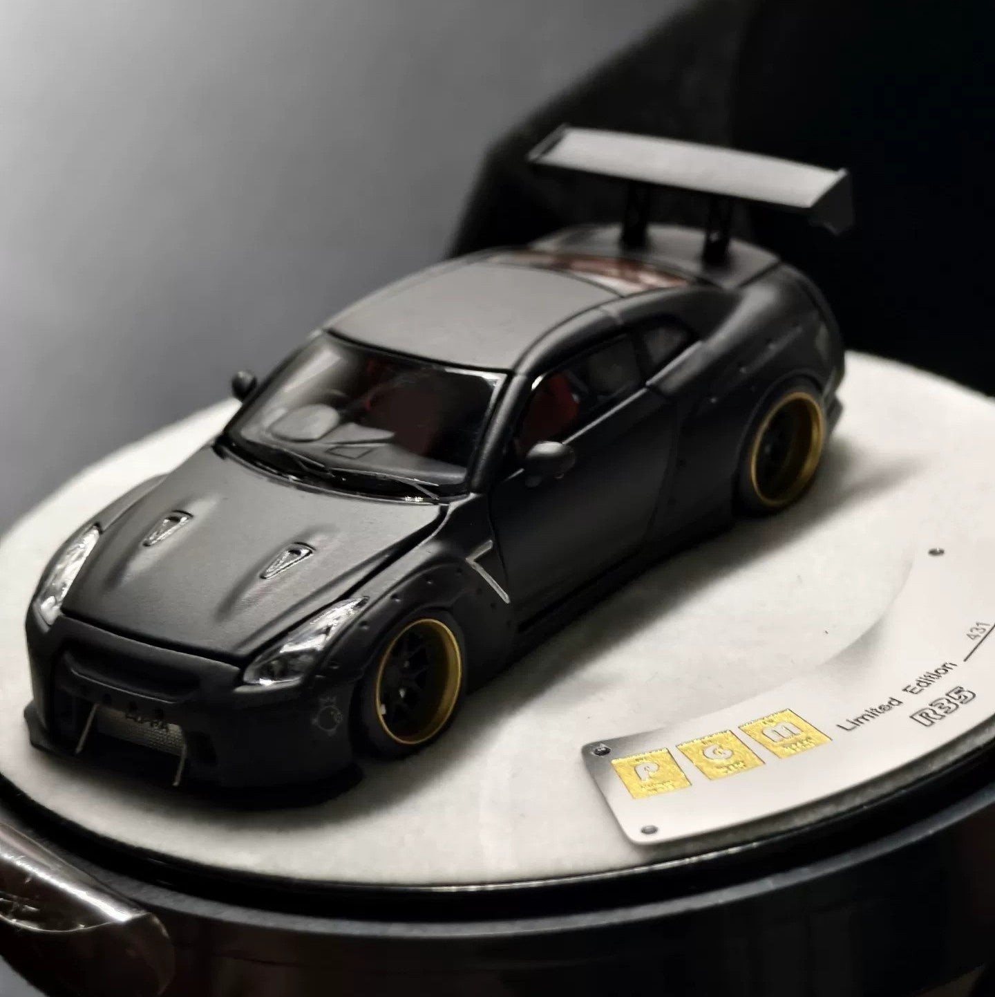PGM 1/64 Nissan GTR R35 Matte Black Deluxe