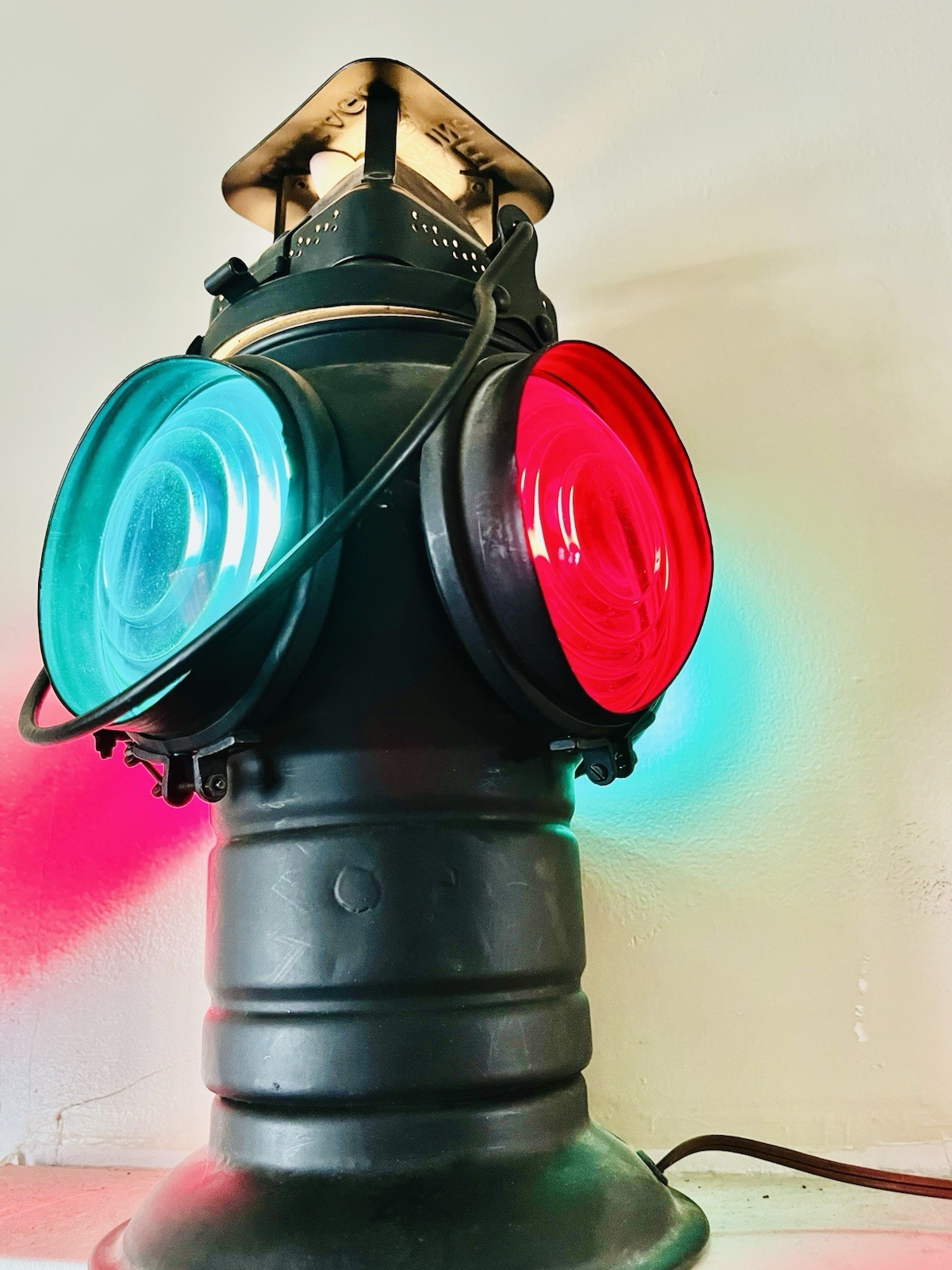 The Adlake Non-Sweating Lamp Chicago Railroad Signal Lantern The Adlake Non-Sweating Lamp Chicago Railroad Signal Lantern