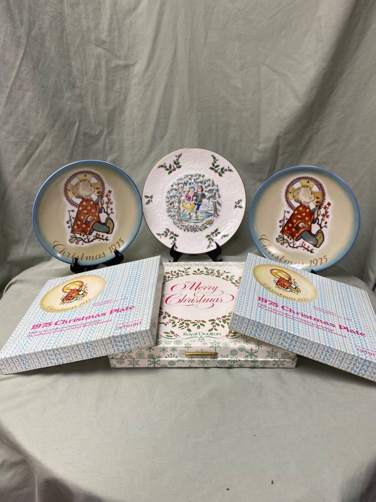 Two vintage Sister Bertha Hummel xmas plates (1975) plus one from 1977. Perfect