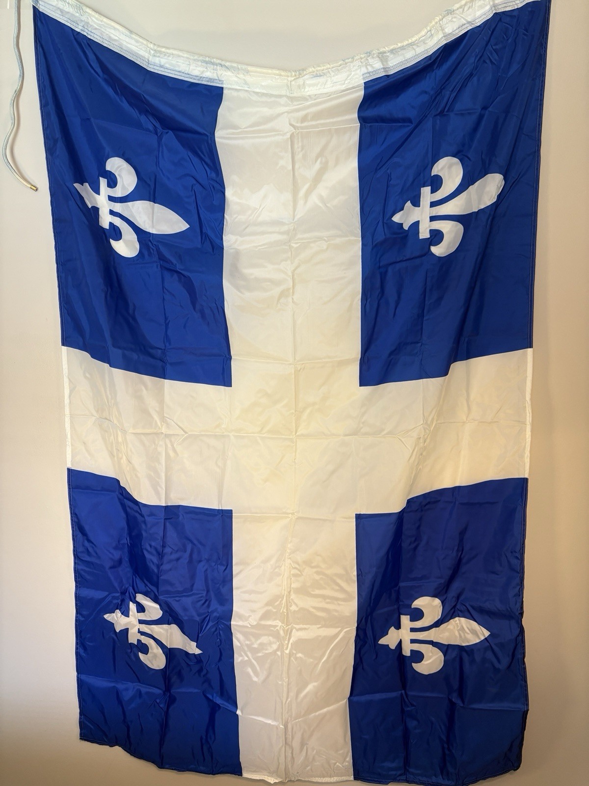 Vintage Quebec provincial flag Nylon Made In Canada Art Decor
