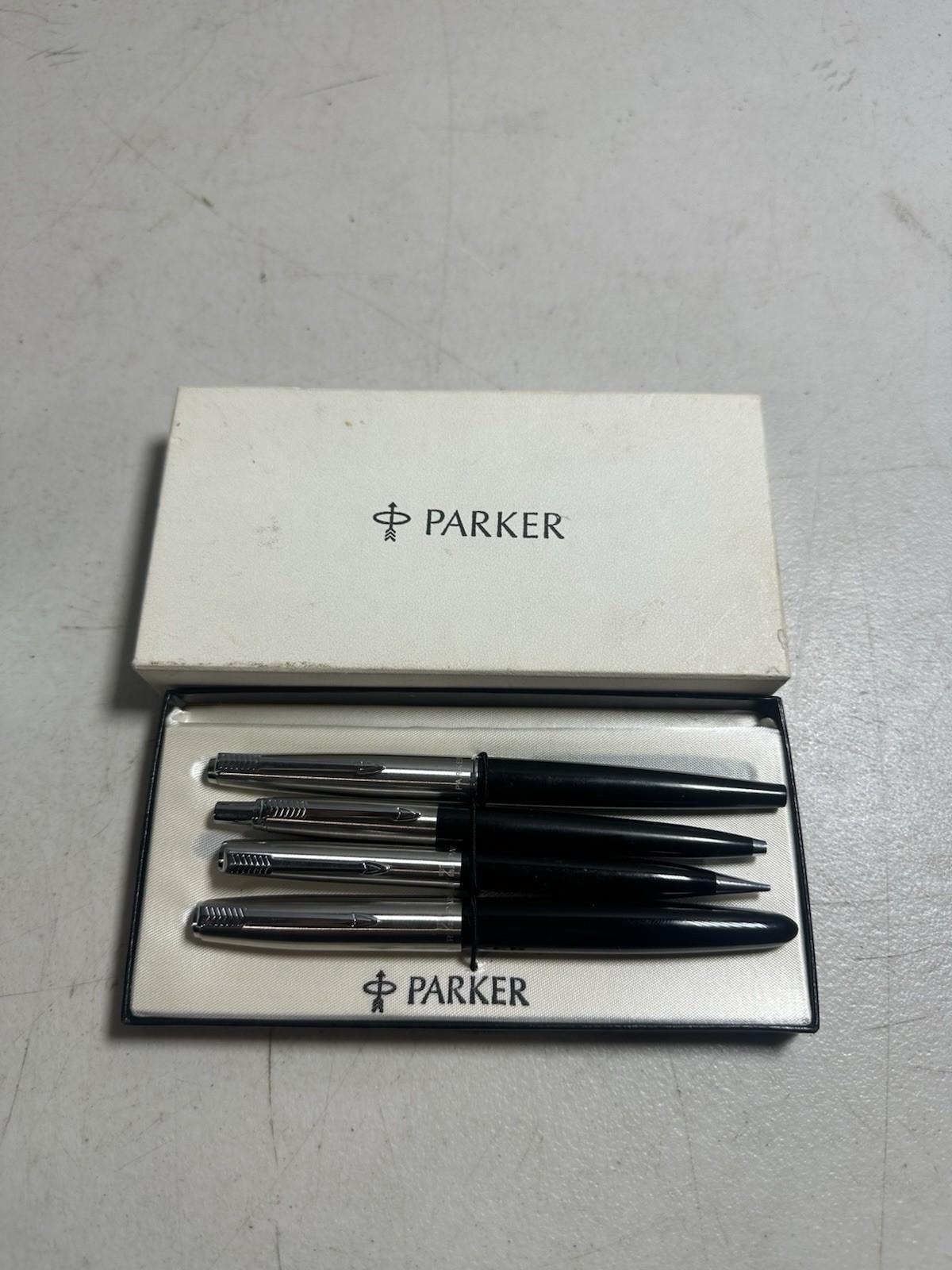 Parker 51 Vintage Pencil And Fountain Pen Set with Case Untested Black & Silver