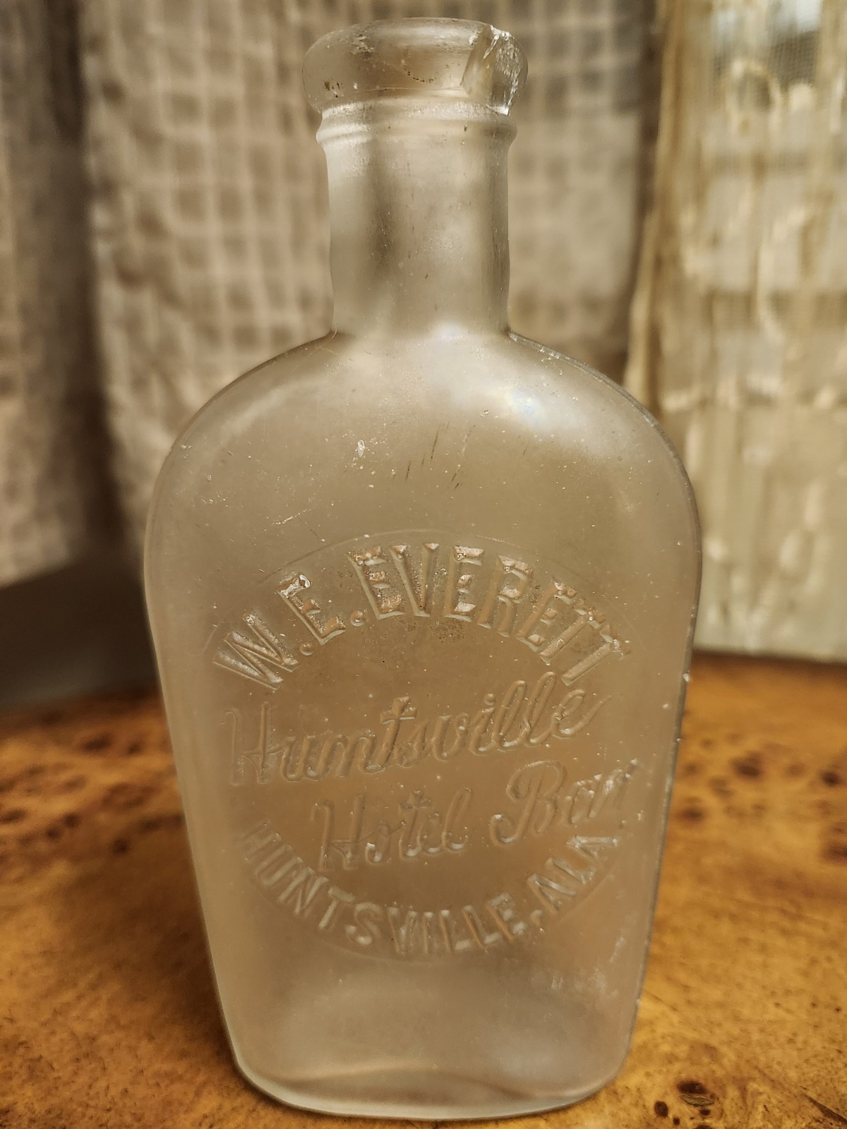 Extremely RARE Antique Half Pint Huntsville Hotel Bar Whiskey Flask Bottle W.E. 