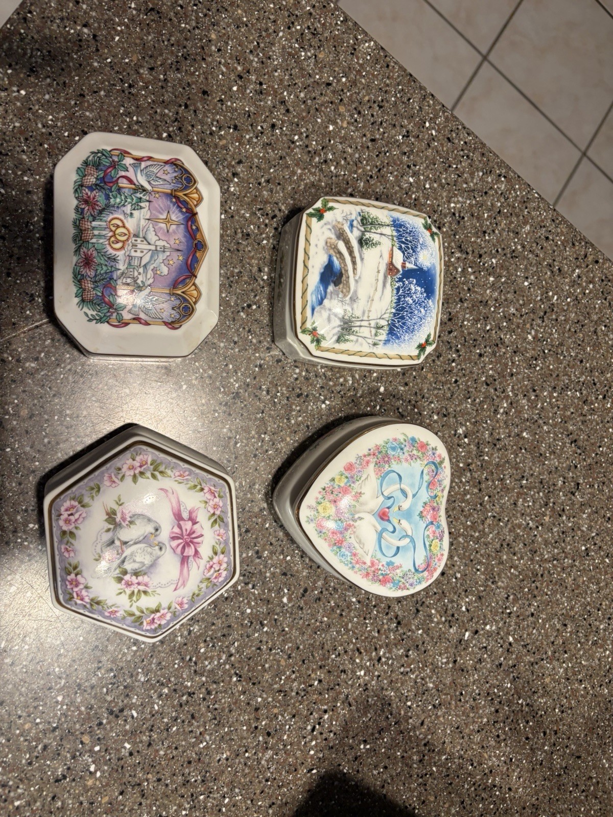 Heritage House LTD Edition Music Boxes Set If 4 Porcelain Japan Heritage House LTD Edition Music Boxes Set If 4 Porcelain Japan