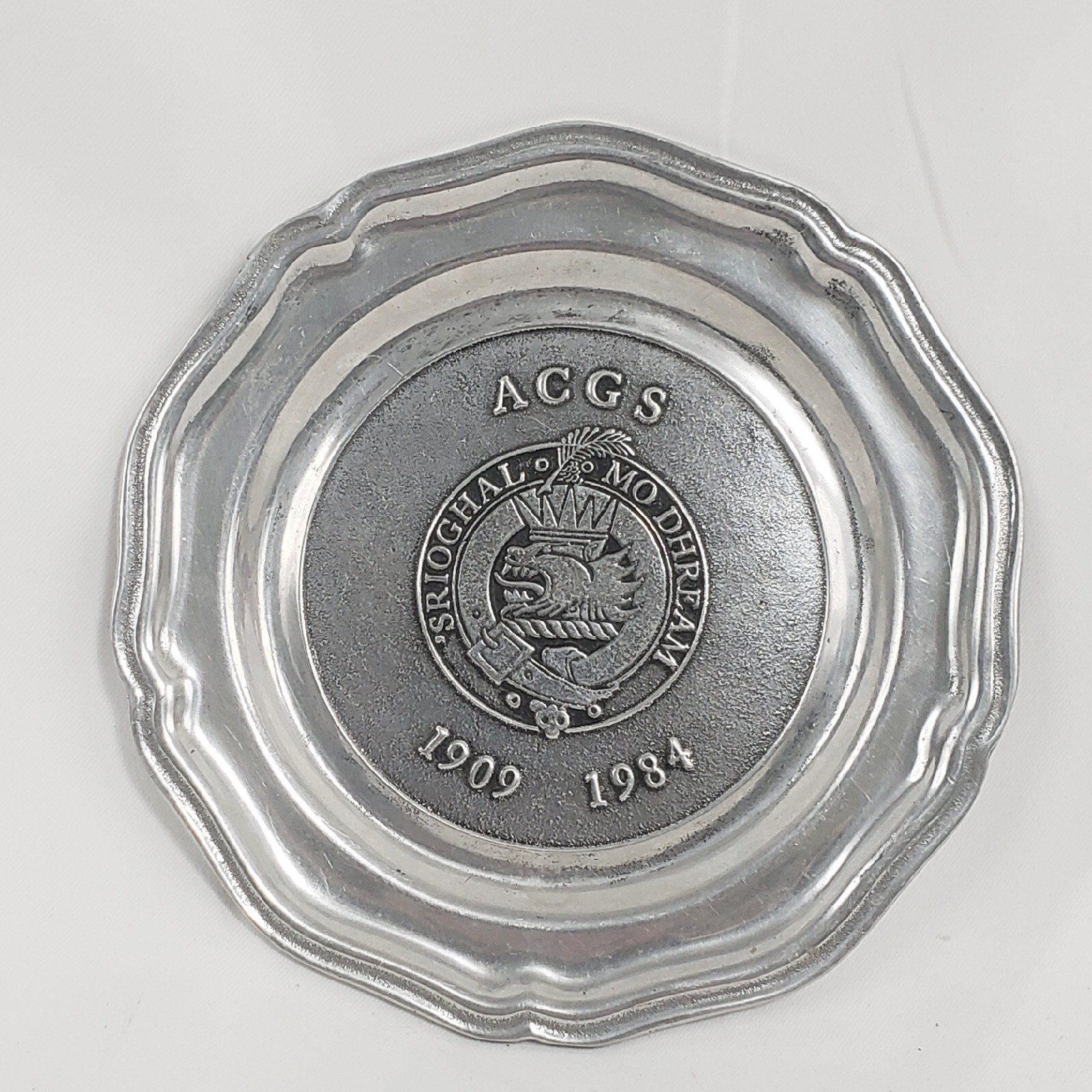 Vintage ACGS Clan MacGregor Scottish Crest Pewter Plate S\'Rioghal Mo Dhream