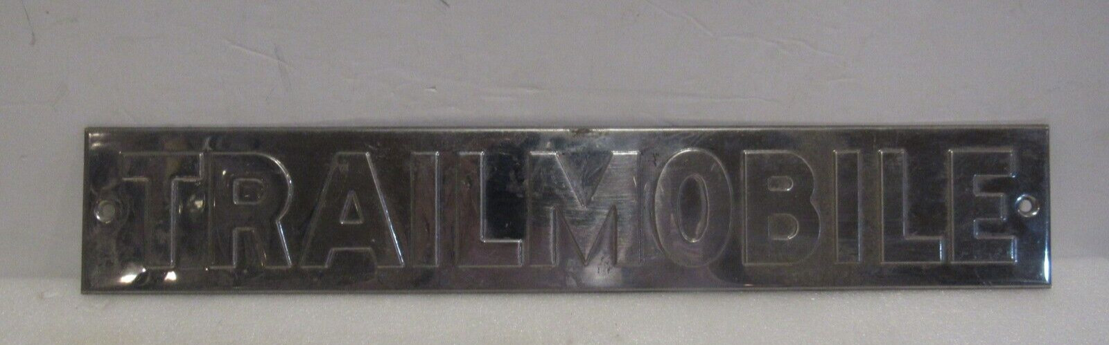 Vintage TRAILMOBILE Metal Sign Dry Semi Vans Emblem Metal Original Vintage TRAILMOBILE Metal Sign Dry Semi Vans Emblem Metal Original