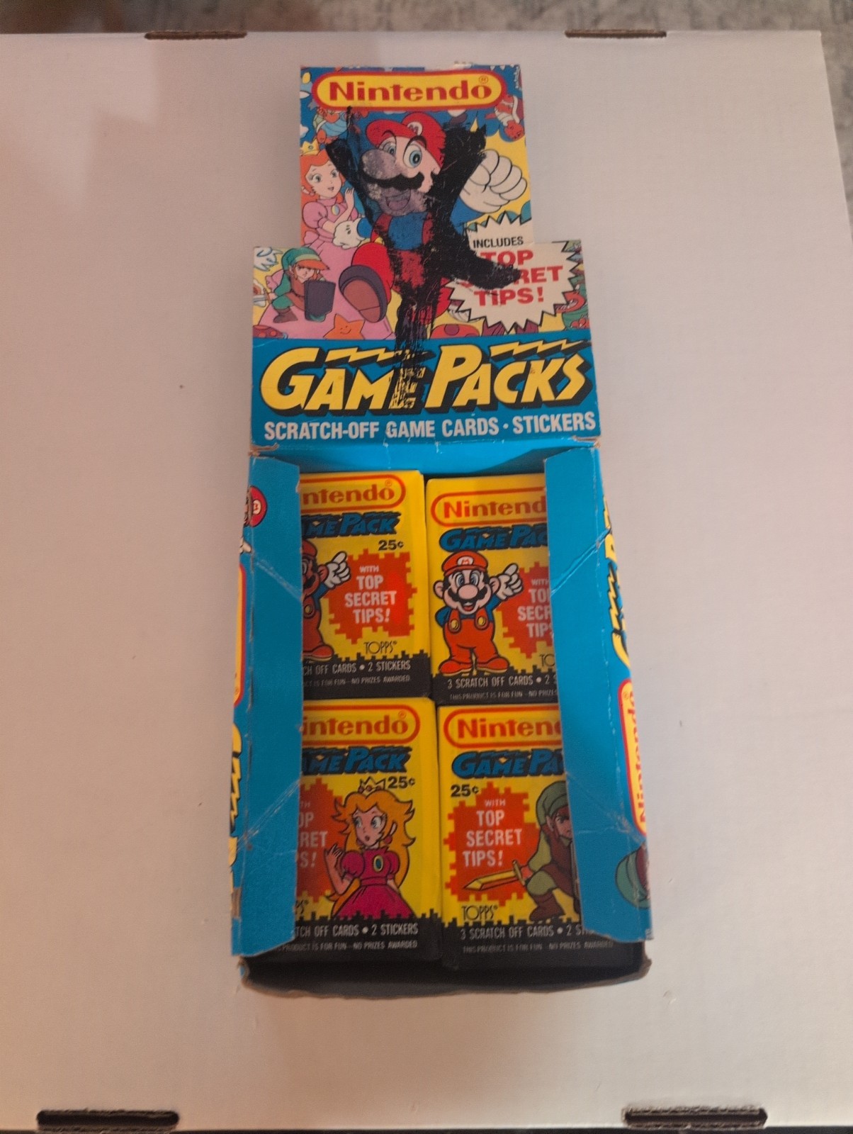 (36) Sealed Wax Pack NINTENDO 1989 Topps Trading Cards Mario / Link / Peach Box (36) Sealed Wax Pack NINTENDO 1989 Topps Trading Cards Mario / Link / Peach Box