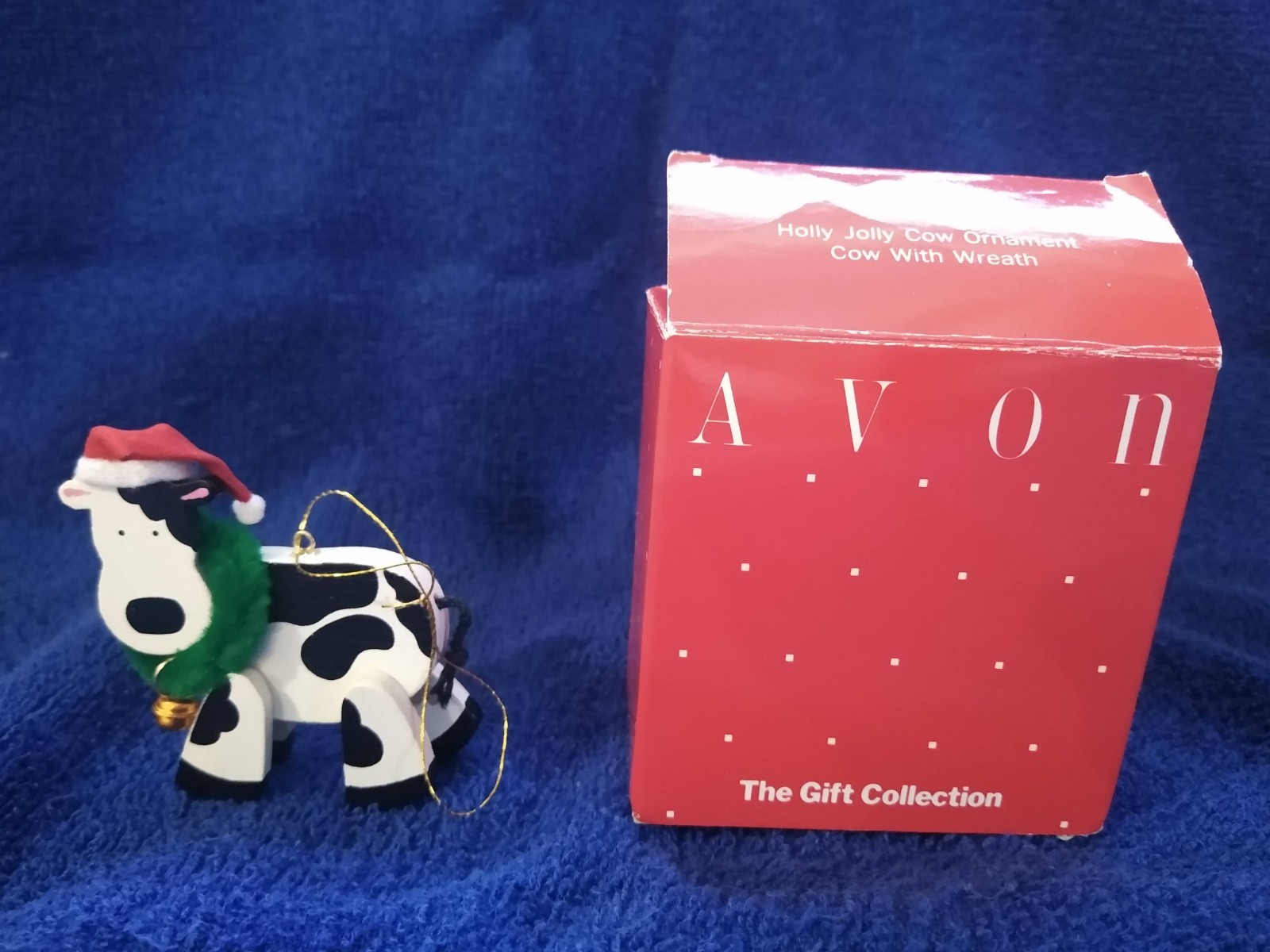 Vintage Avon Holly Jolly Cow Christmas Ornament With Box- Cow with Wreath