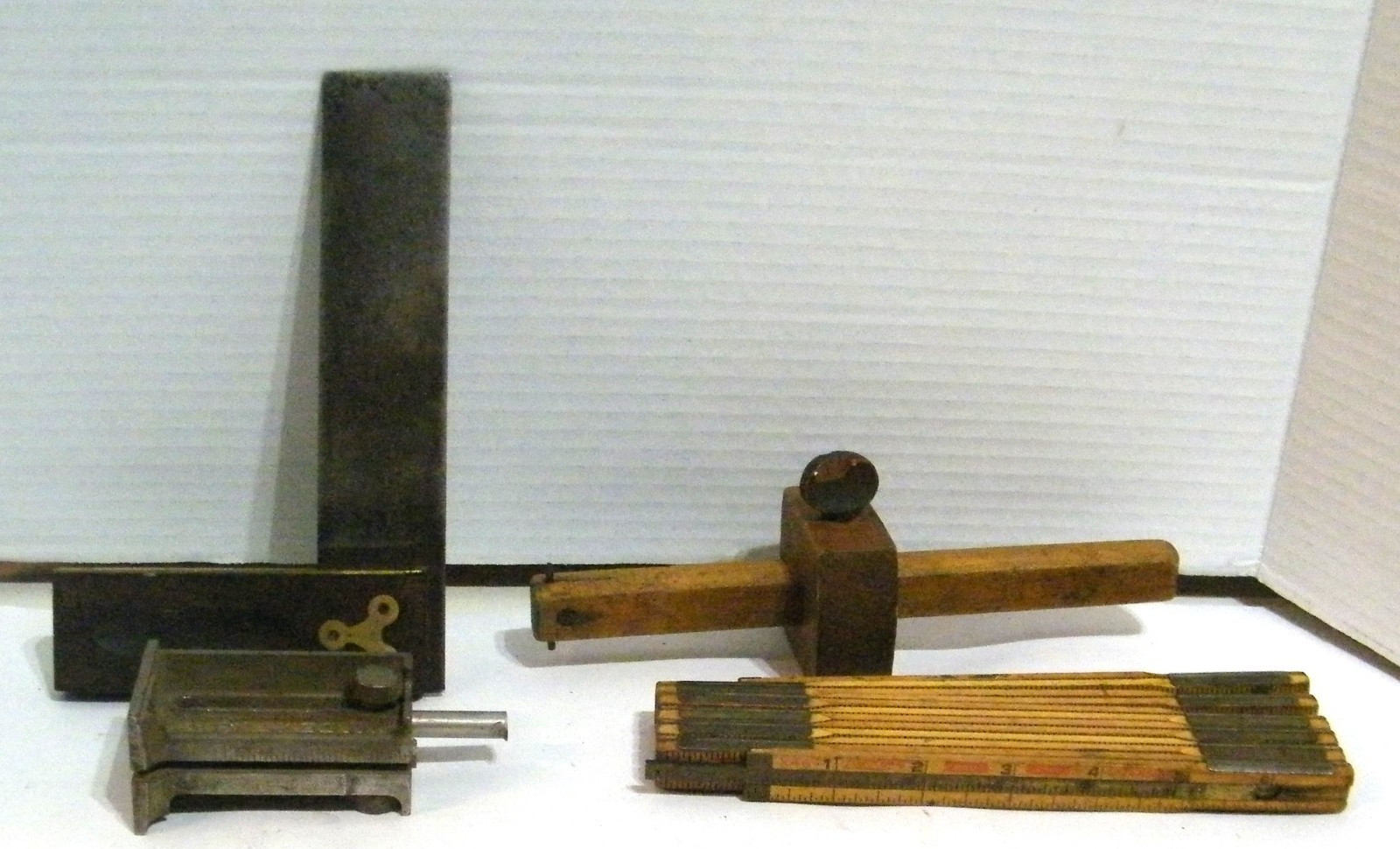 Vintage Carpenters Measuring Lot: Butt Gauge, Folding Rule, Square,  Scribe