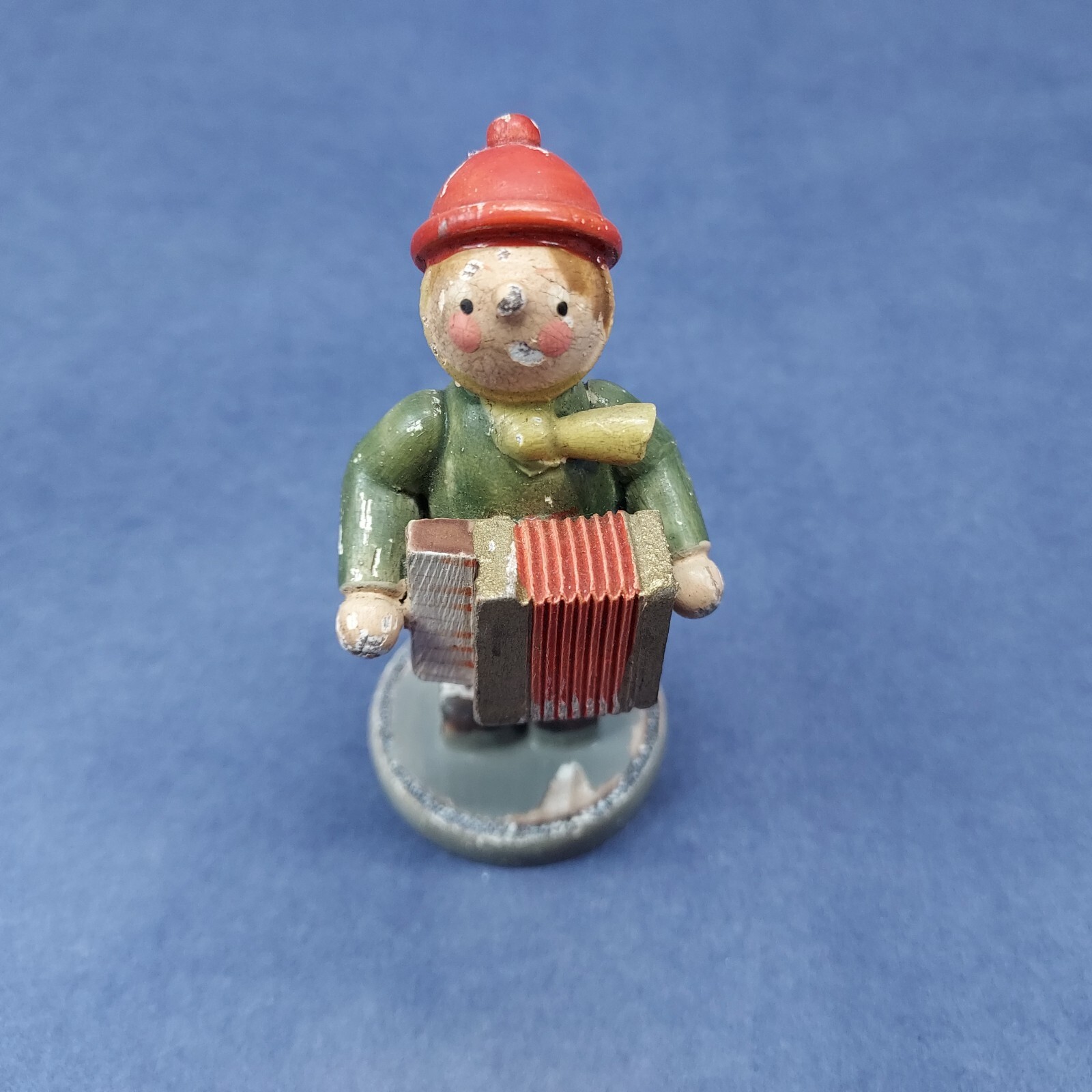 HEDO Miniature Wooden Figure Accordion Player Winter Caroler For Restoration