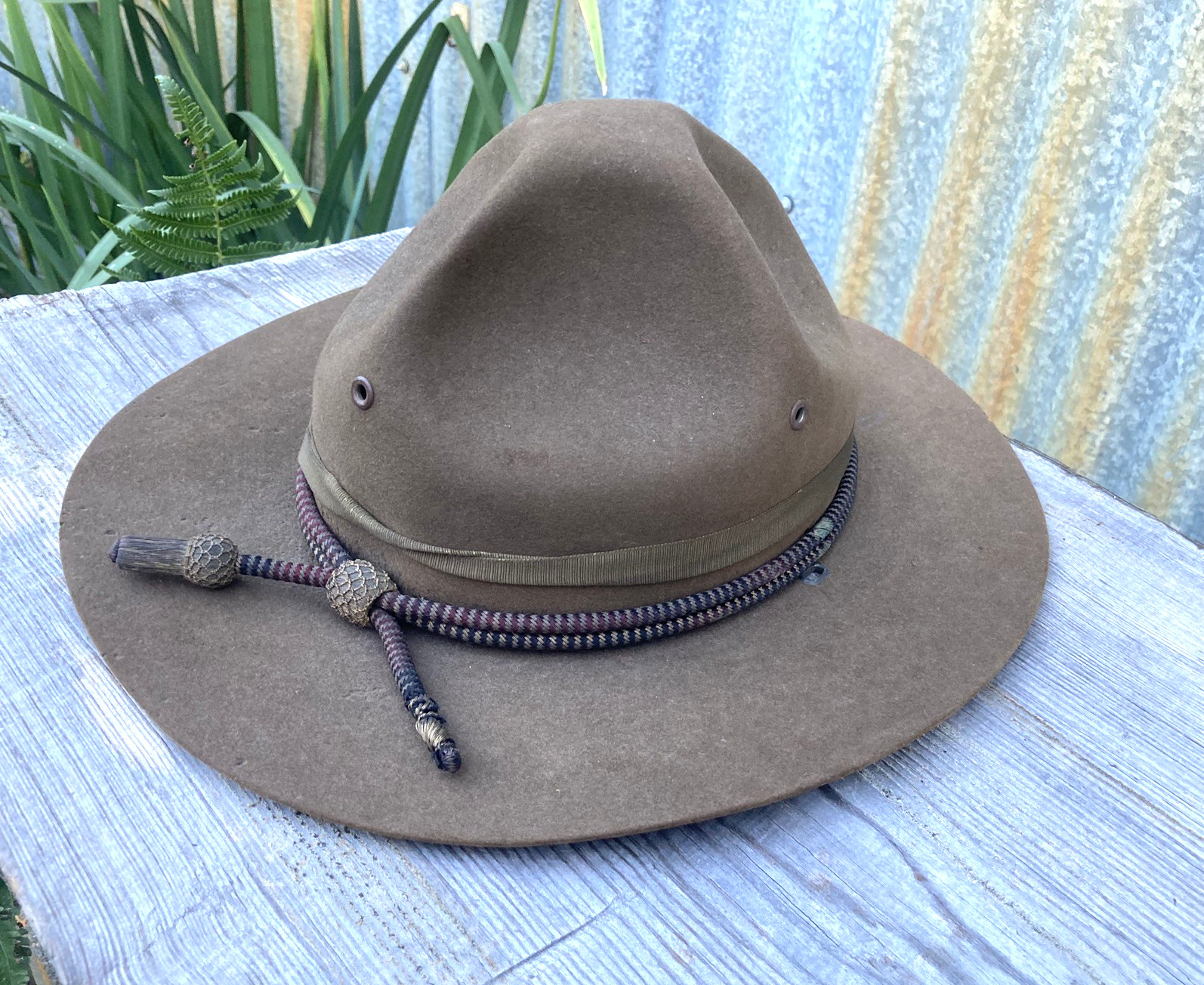 WWI US Army M1911 Commissioned Officer Campaign Hat Black/Gold Cord 7 3/8 WWI US Army M1911 Commissioned Officer Campaign Hat Black/Gold Cord 7 3/8
