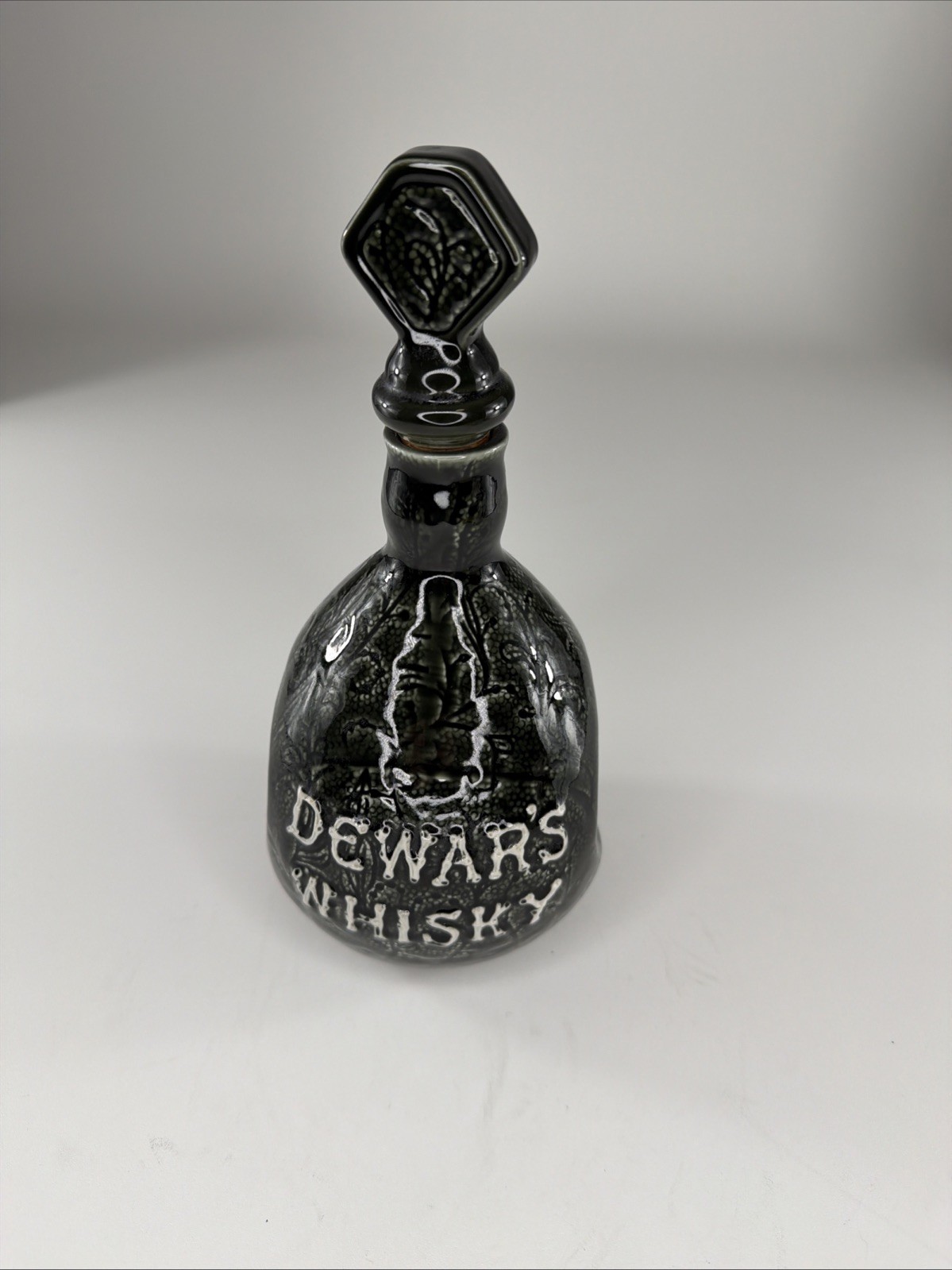 Dewar\'s Dark Green Distillery Advertising Jug Ceramic Collectible Dewar\'s Dark Green Distillery Advertising Jug Ceramic Collectible