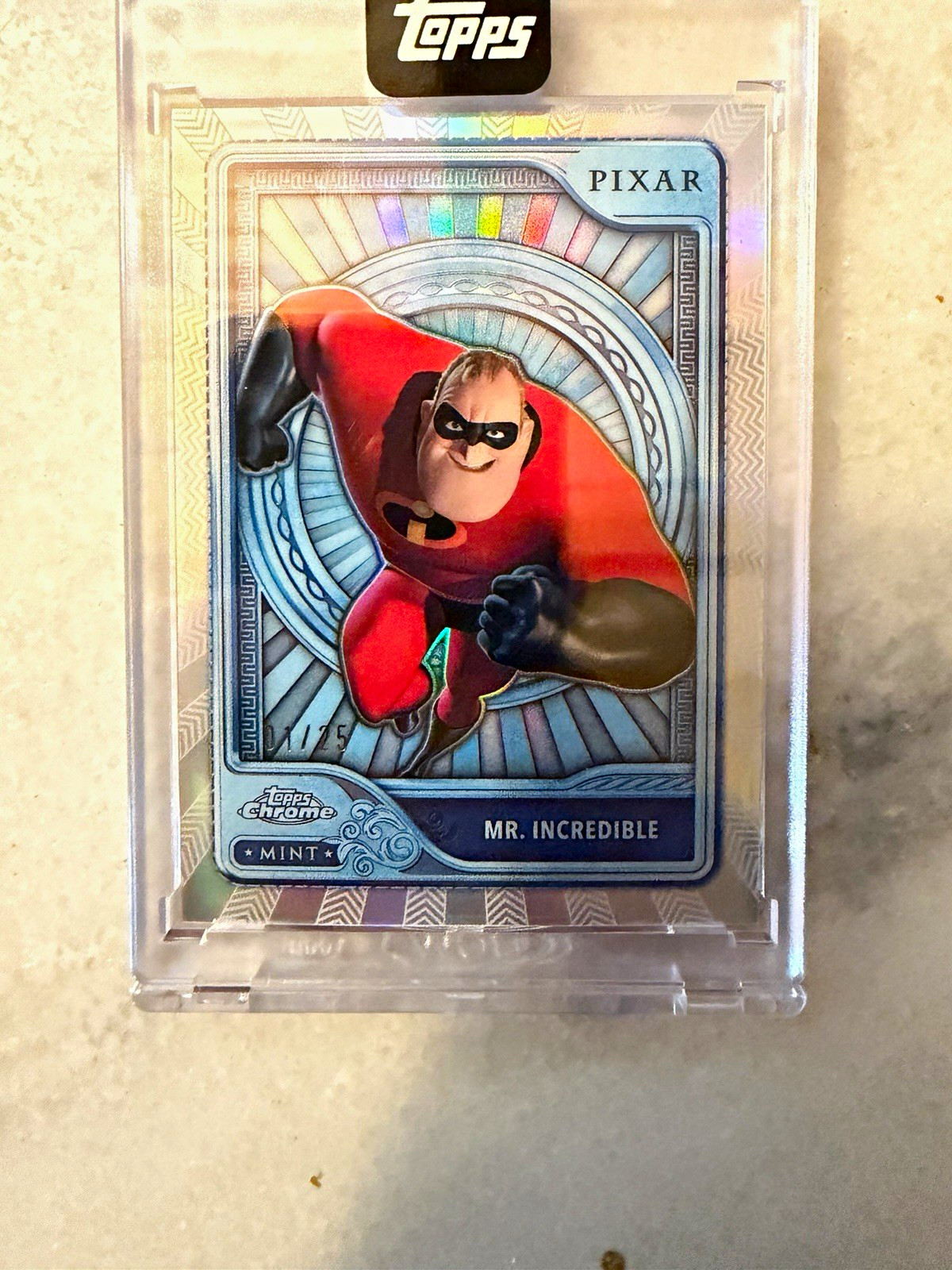 Topps 2026 Mint Disney Mr. Incredible Encased  1/25. First on Print