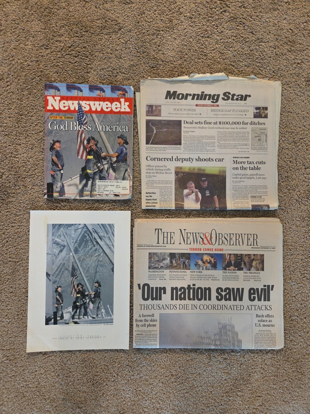 Vintage Sept 11 2001 Newspaper Newsweek Lot 9/11 Breaking News Star