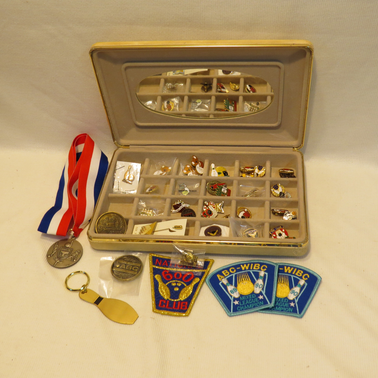 VTG WWBA Women\'s Bowling Assoc. Pins/Coins/Medals, Lrg Lot of 39, Wisconsin, NOS