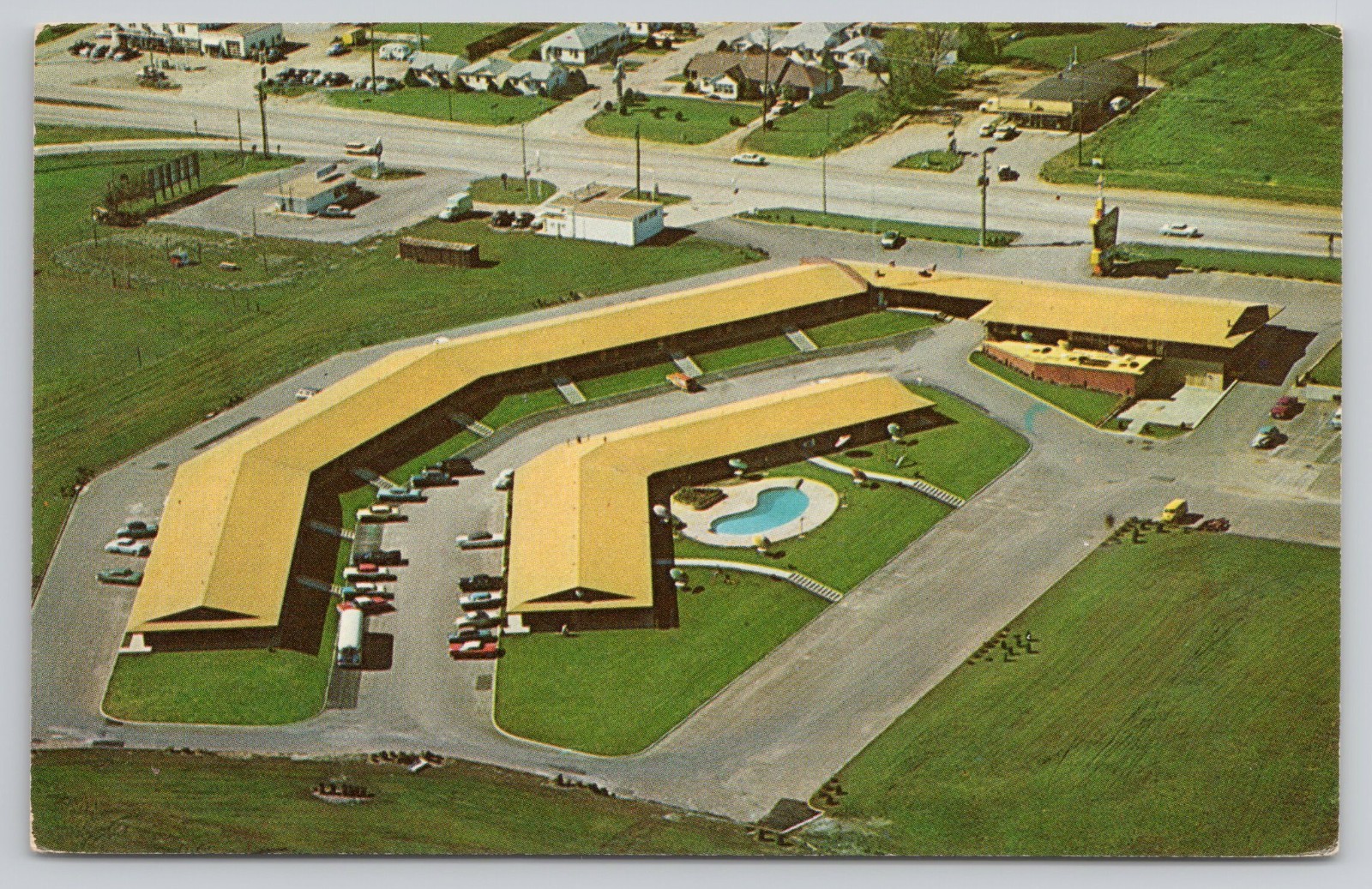 Holiday Inn South, Topeka, KS Postcard
