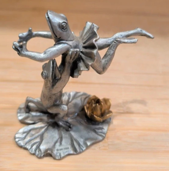 1993 SPI San Pacific Pewter Dancing Ballerina Frogs Figurine 4\