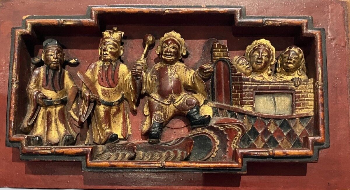 Antique Chinese Panel Figures Bas Relief Red Wood Oriental Gilded Rare Old 19th