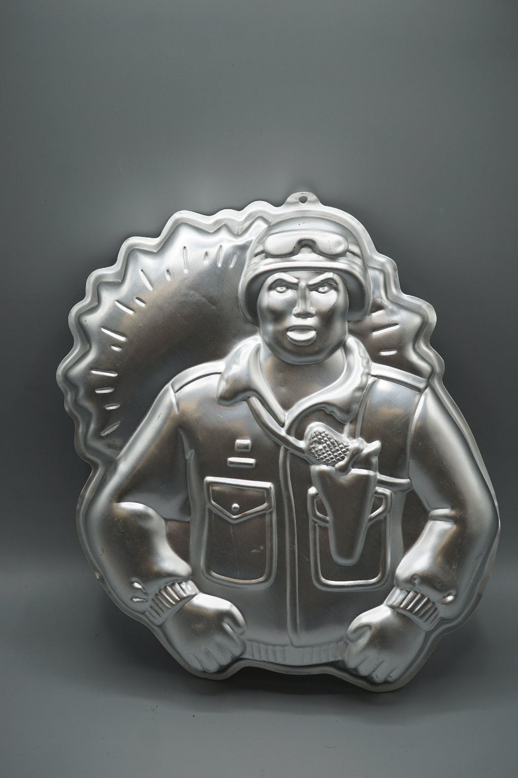 Wilton Hasbro Inc. Soldier Military Cake Pan 2105-2950 G.I. Joe Figure