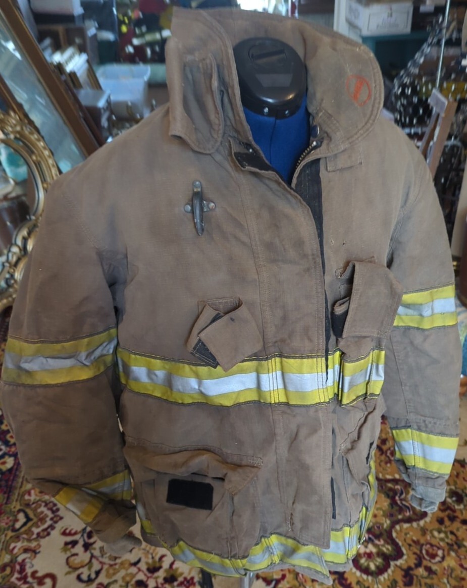 Vintage Retired Firefighter Turnout JACKET FIRE COAT USED Size 44 X 32